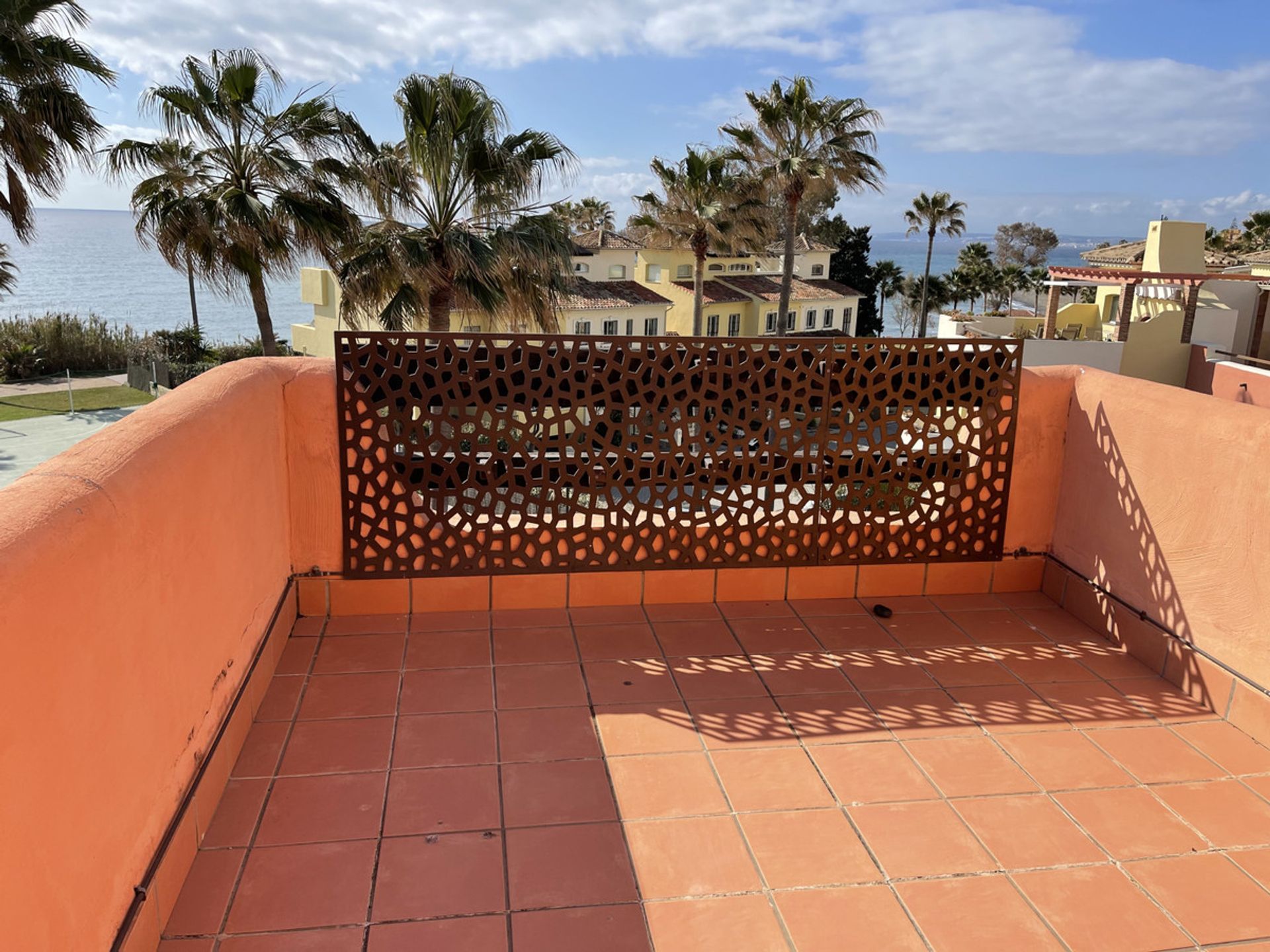 Osakehuoneisto sisään Estepona, Andalucía 11323541