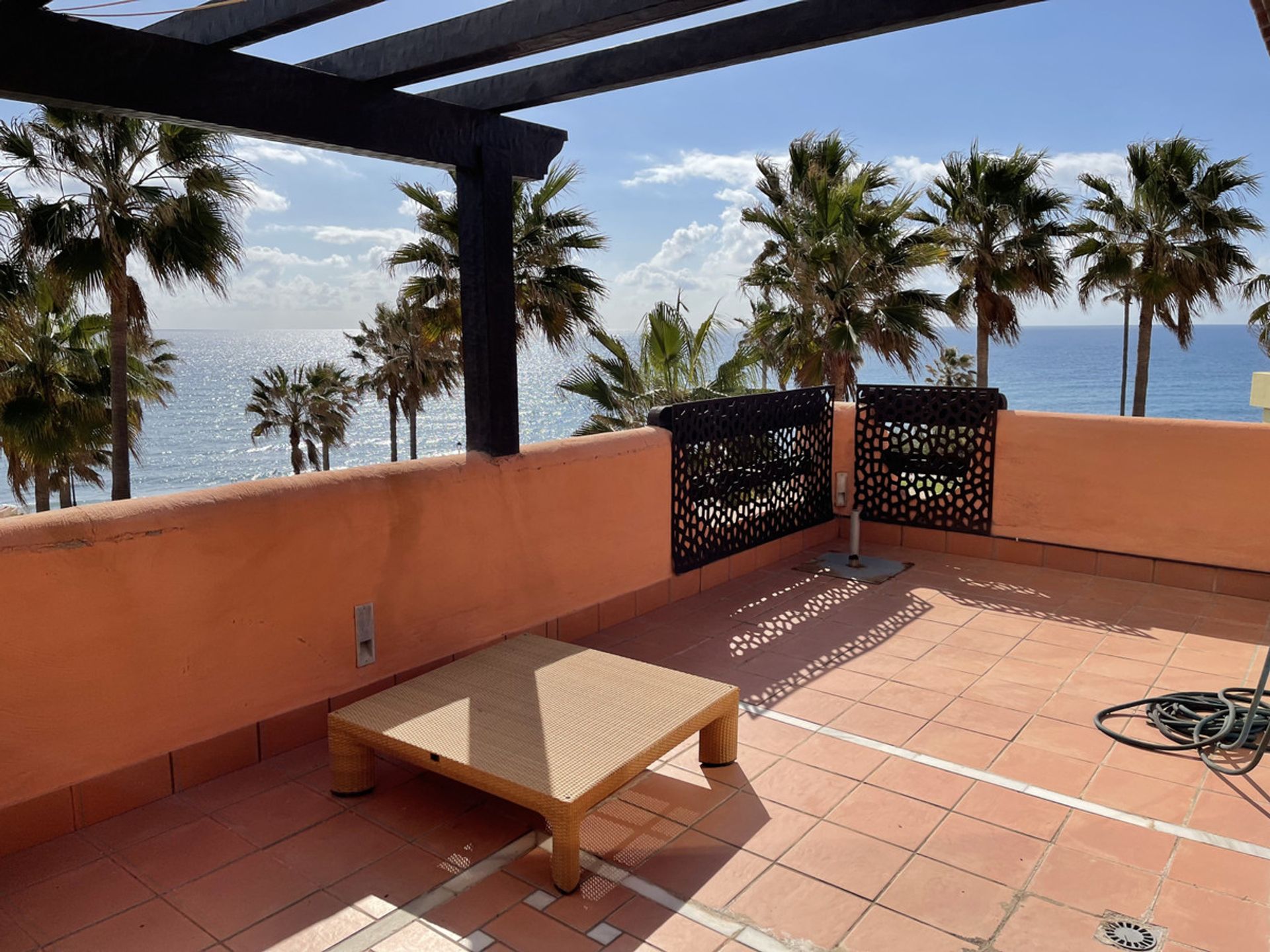 Osakehuoneisto sisään Estepona, Andalucía 11323541