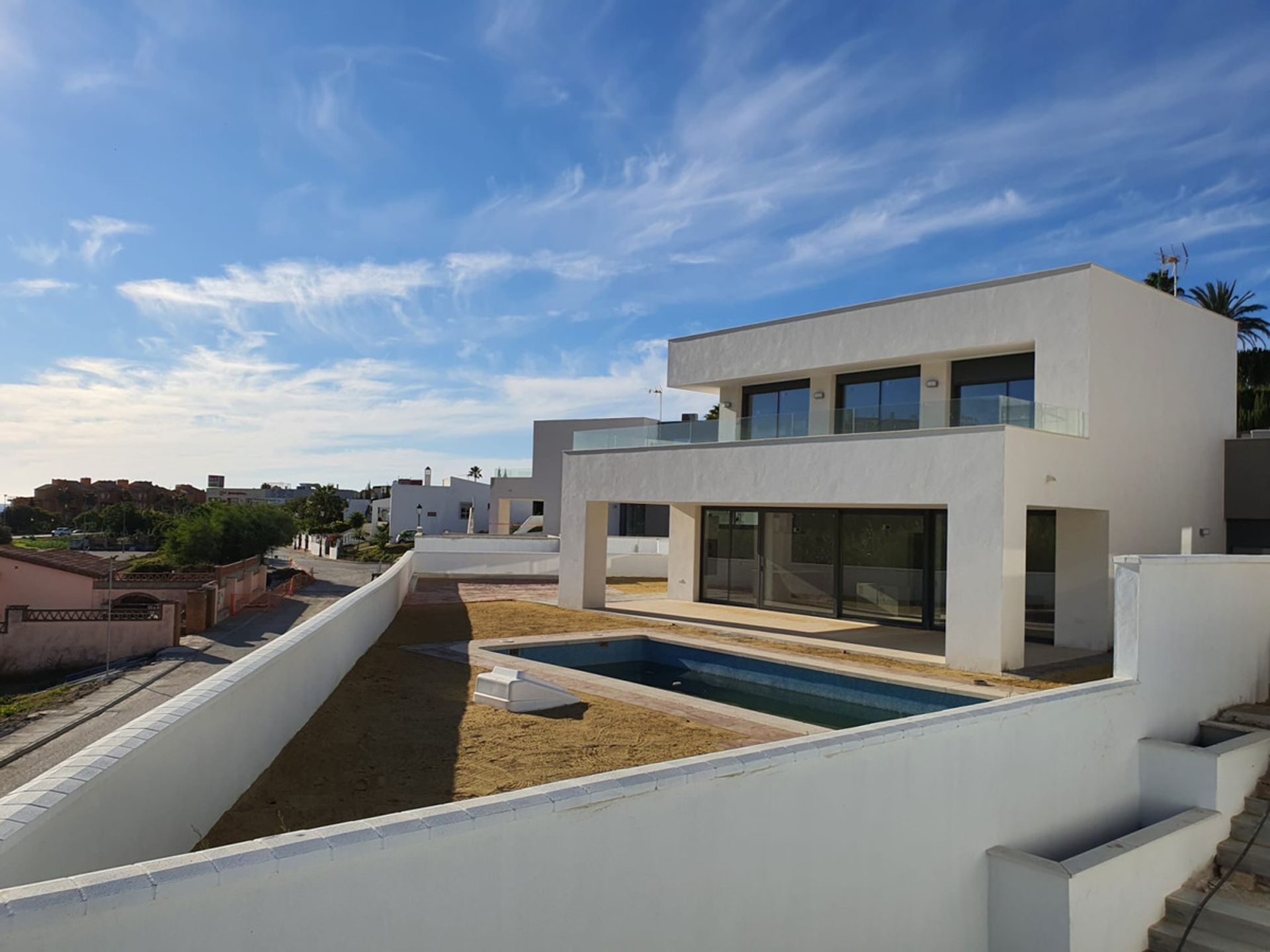 casa no Puerto de la Duquesa, Andalusia 11323641