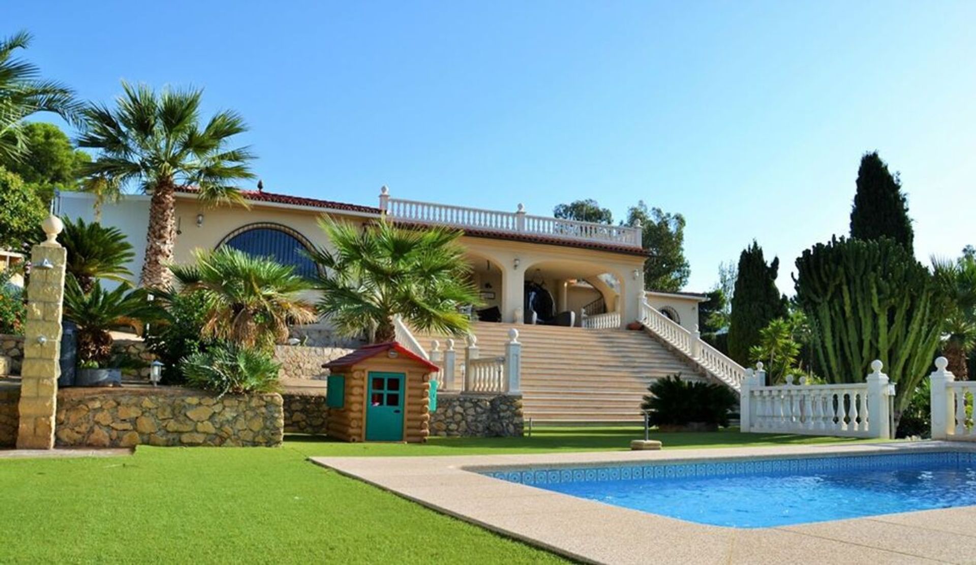 House in Benidorm, Comunidad Valenciana 11325091