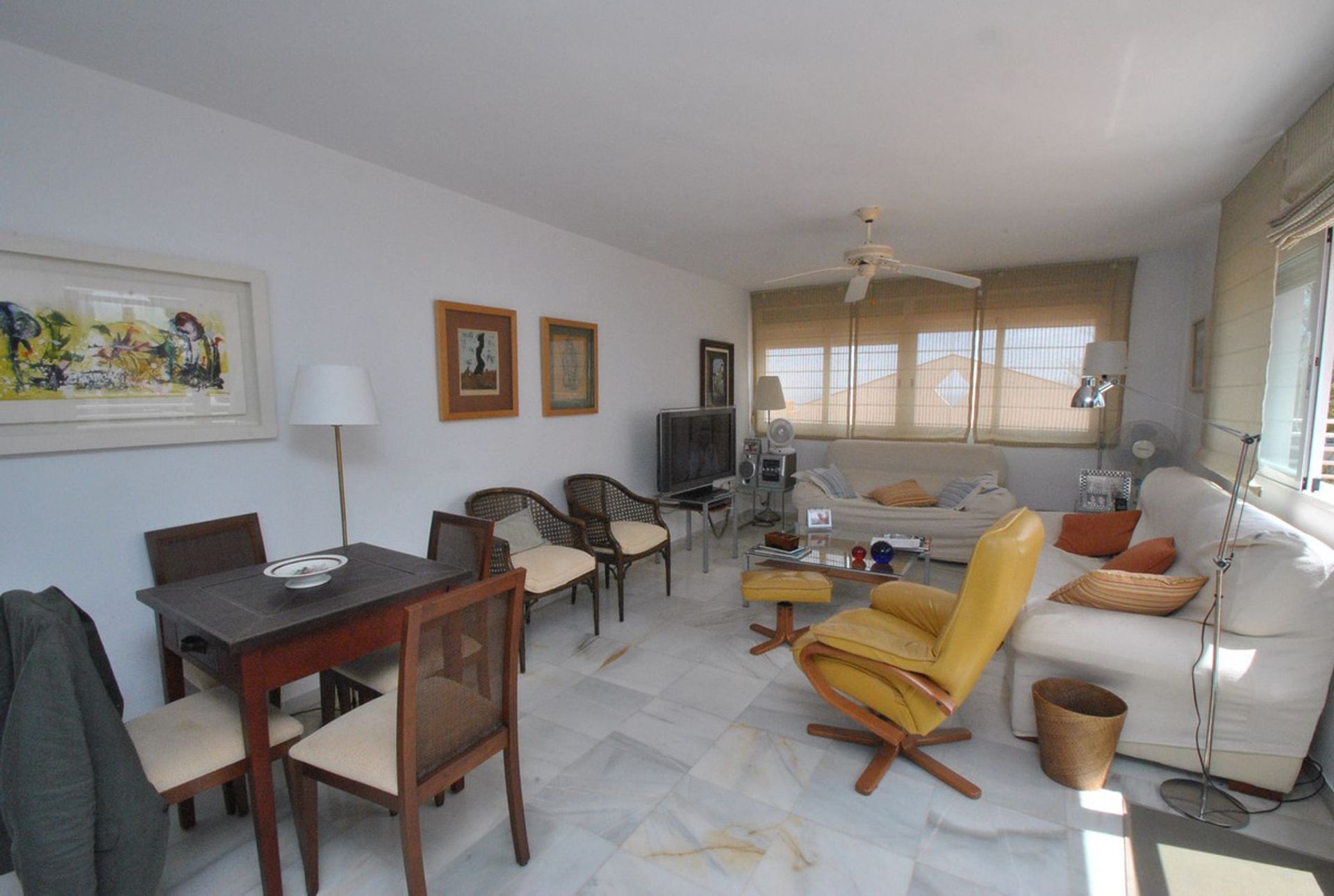 Condominium dans Santa Fe de los Boliches, Andalousie 11325254