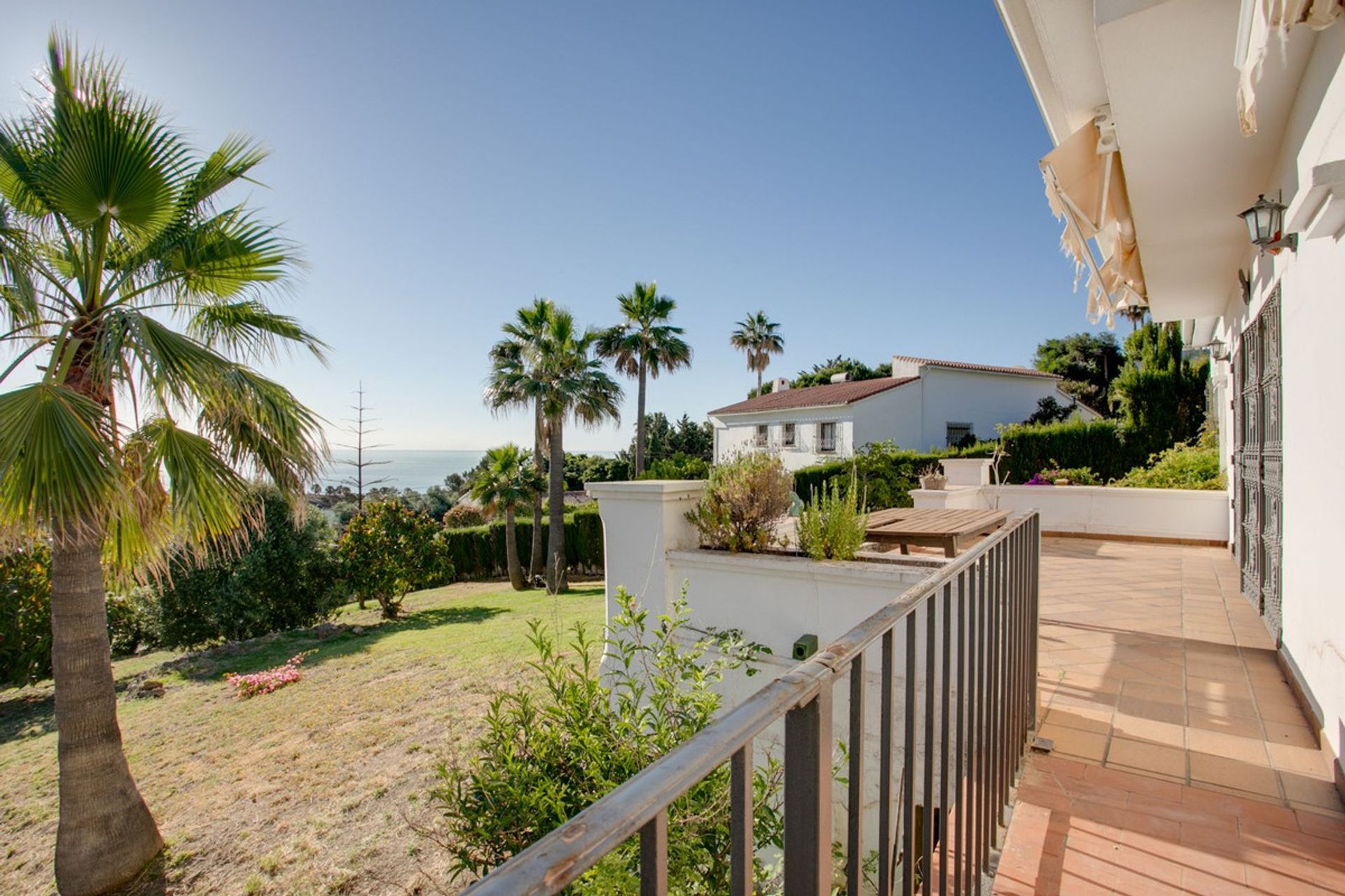 Talo sisään Estepona, Andalucía 11325503