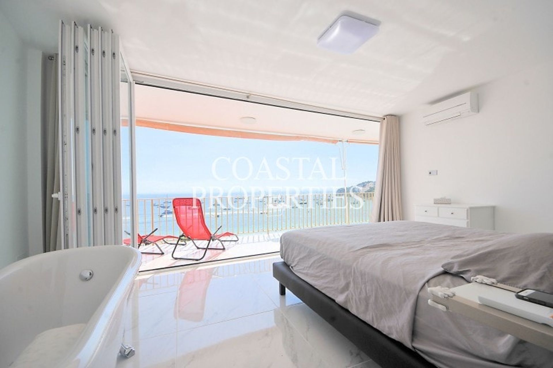 Condominium in Palmanova, Illes Balears 11326858