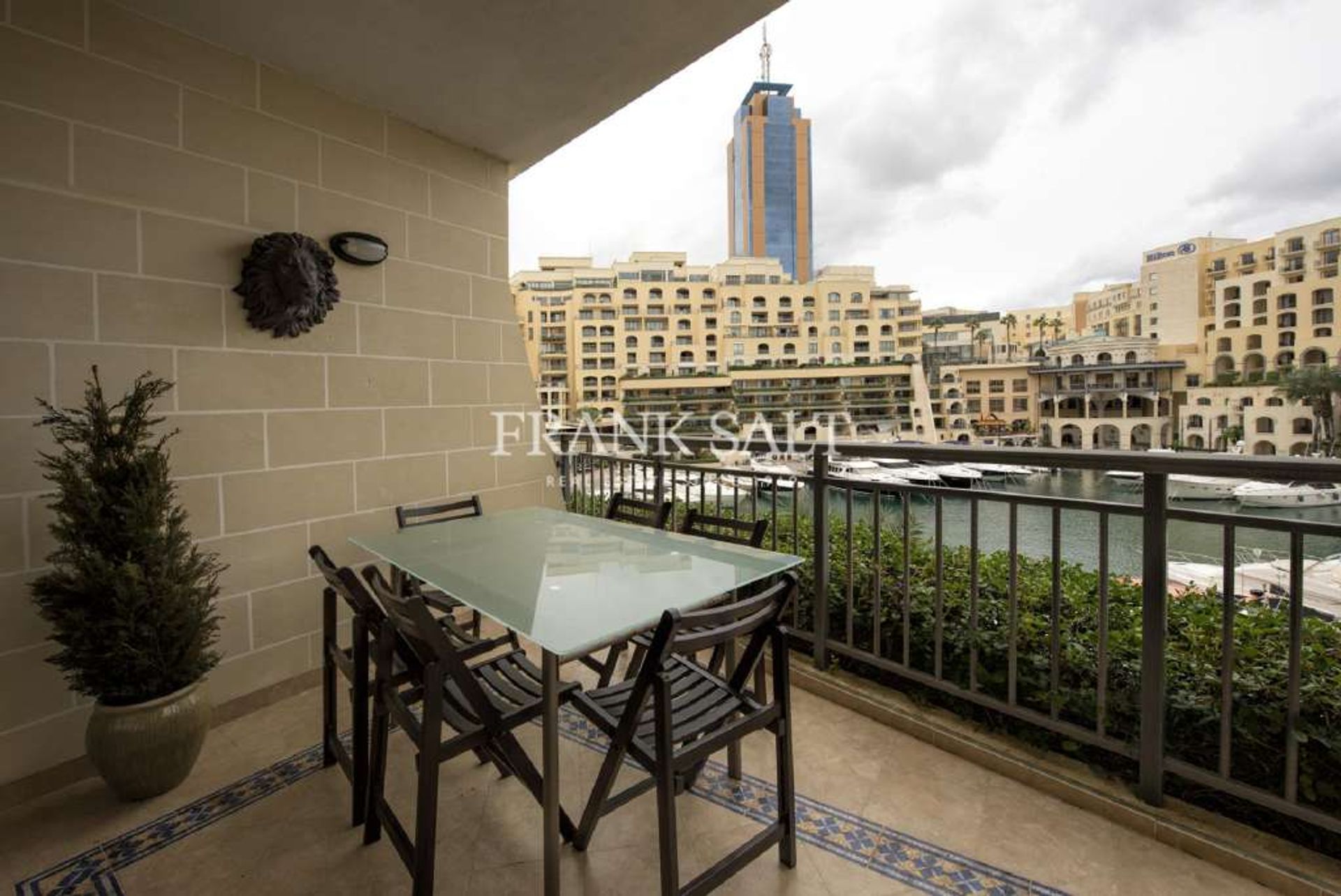 Condominium in San Giljan, San Giljan 11326945