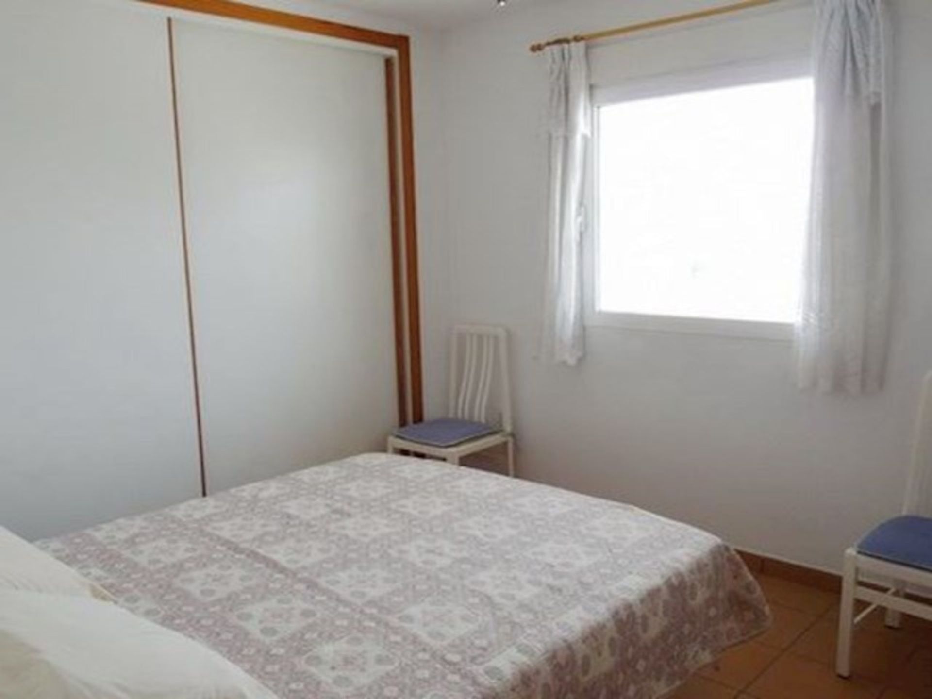 Osakehuoneisto sisään Albir, Valencia 11327696