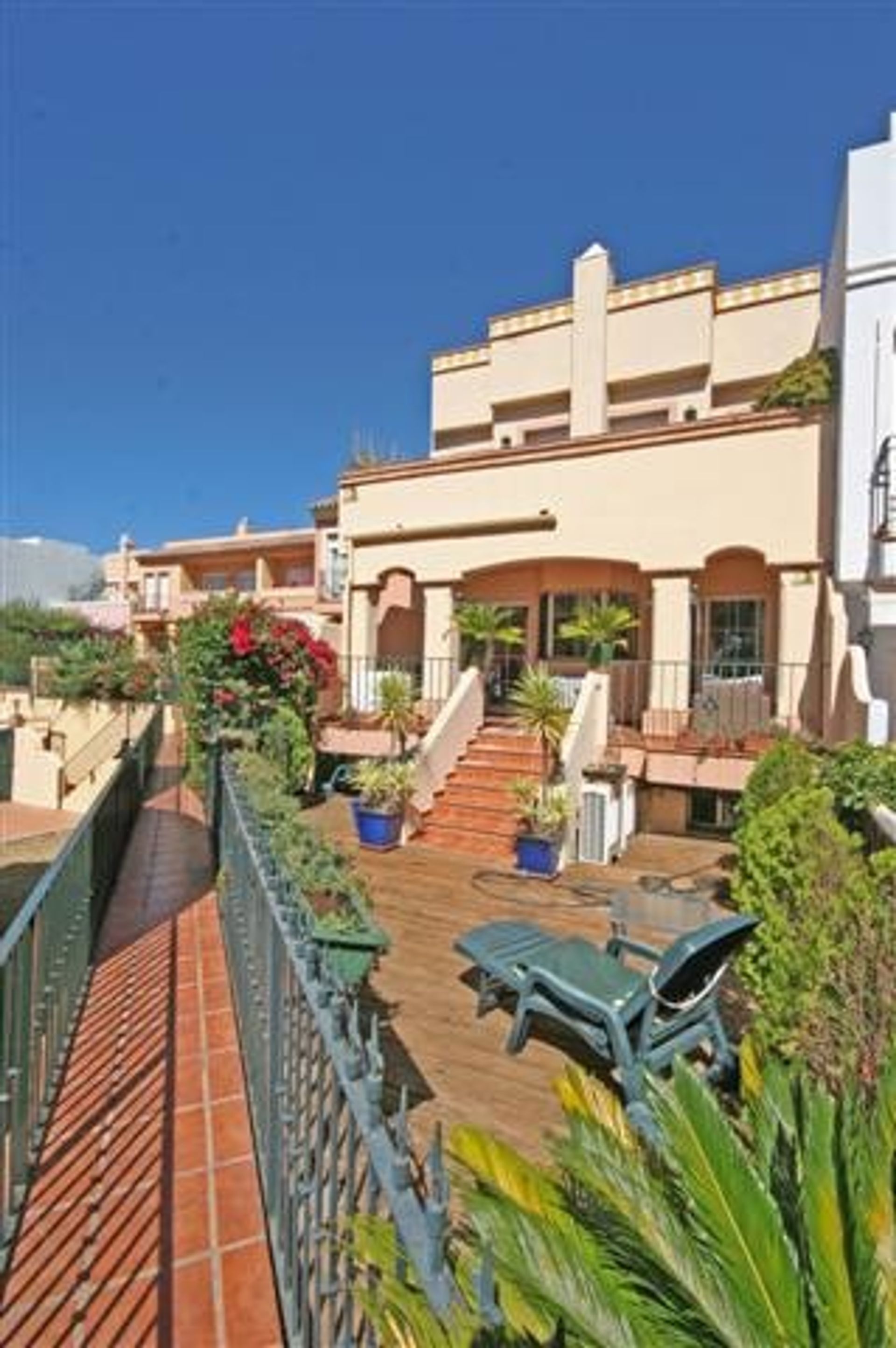 rumah dalam Estepona, Andalucía 11327757