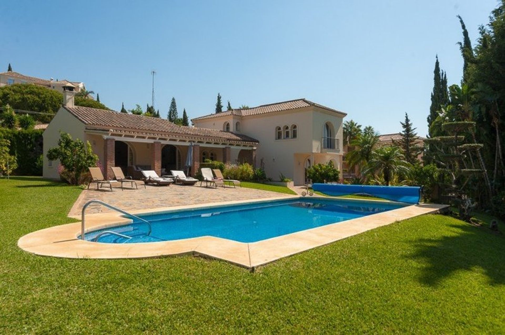 rumah dalam Fuengirola, Andalusia 11328504