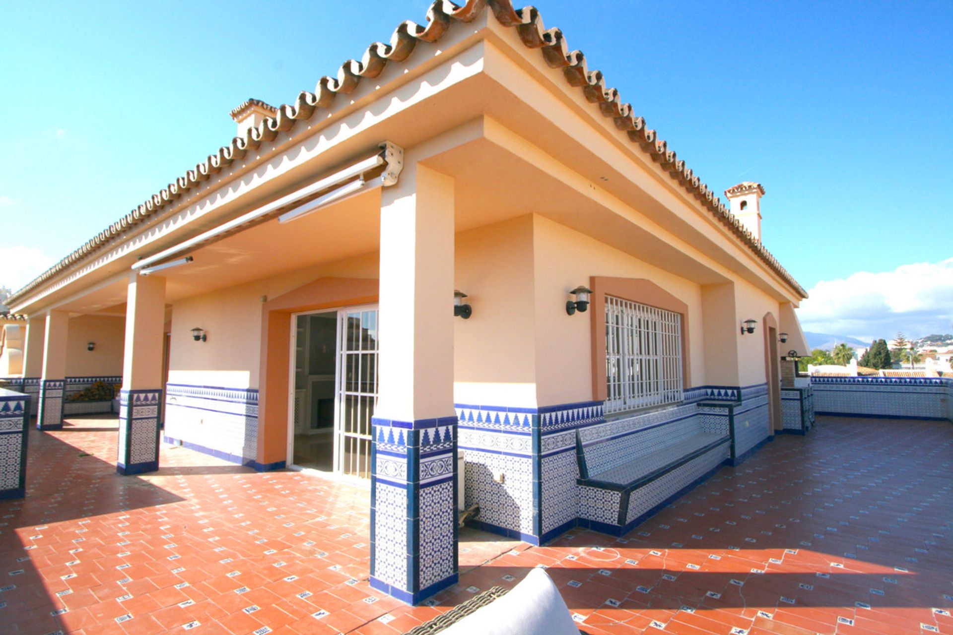 Кондоминиум в Fuengirola, Andalusia 11329952