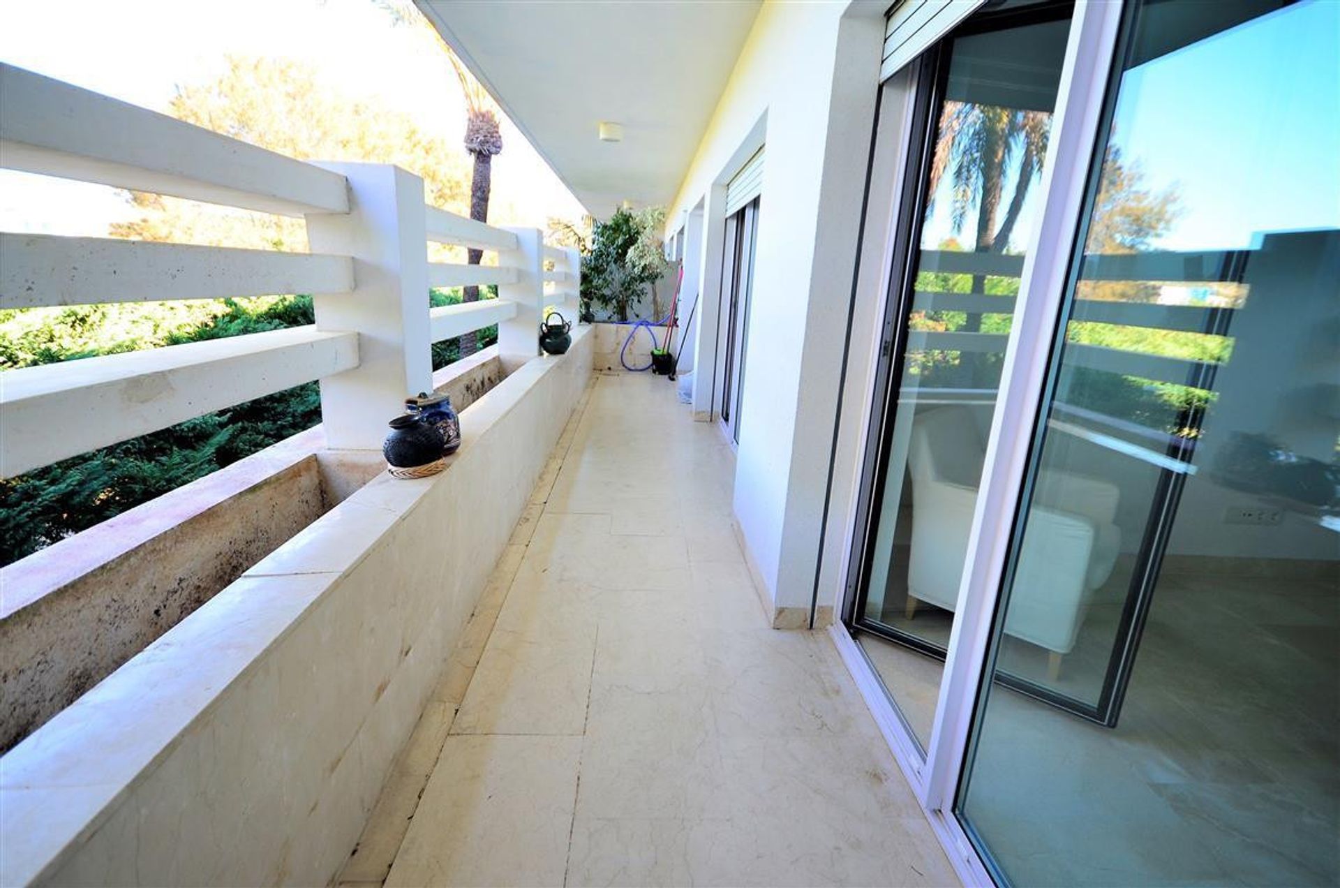 Condominium in San Roque, Andalucía 11330484