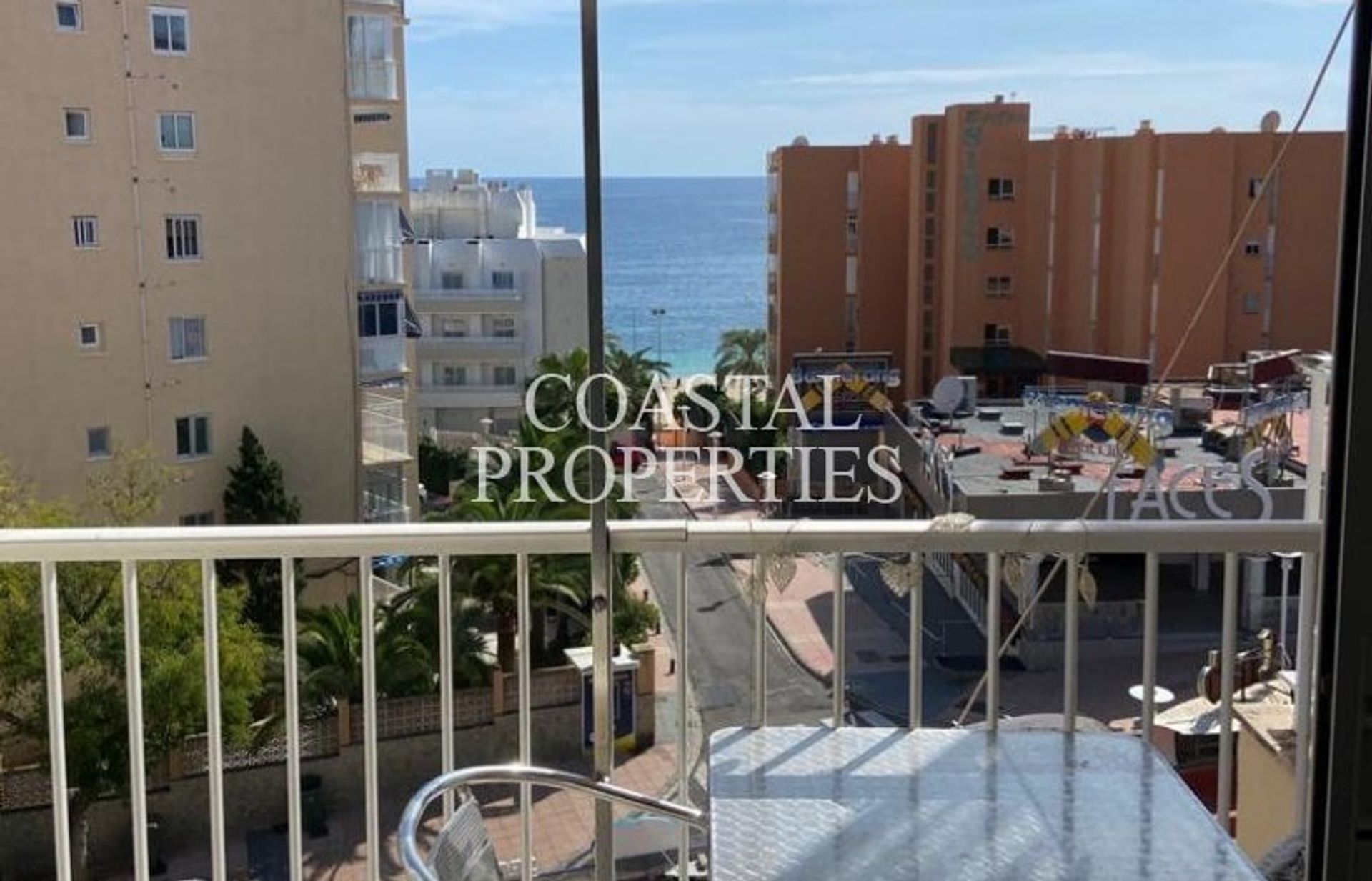 Condominium in Calvia, De Balearen 11330600