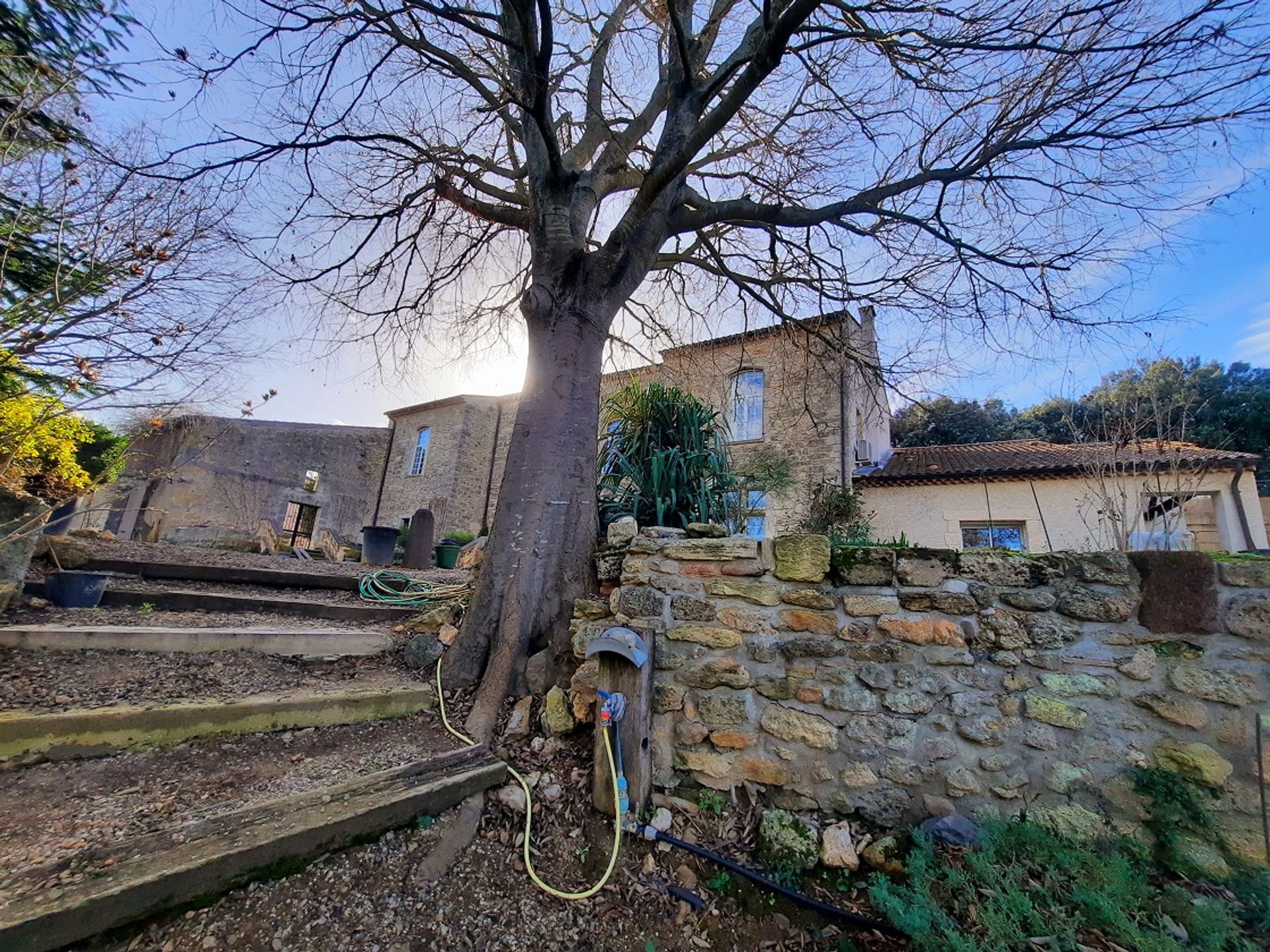 Perindustrian dalam Alignan-du-Vent, Occitanie 11330904