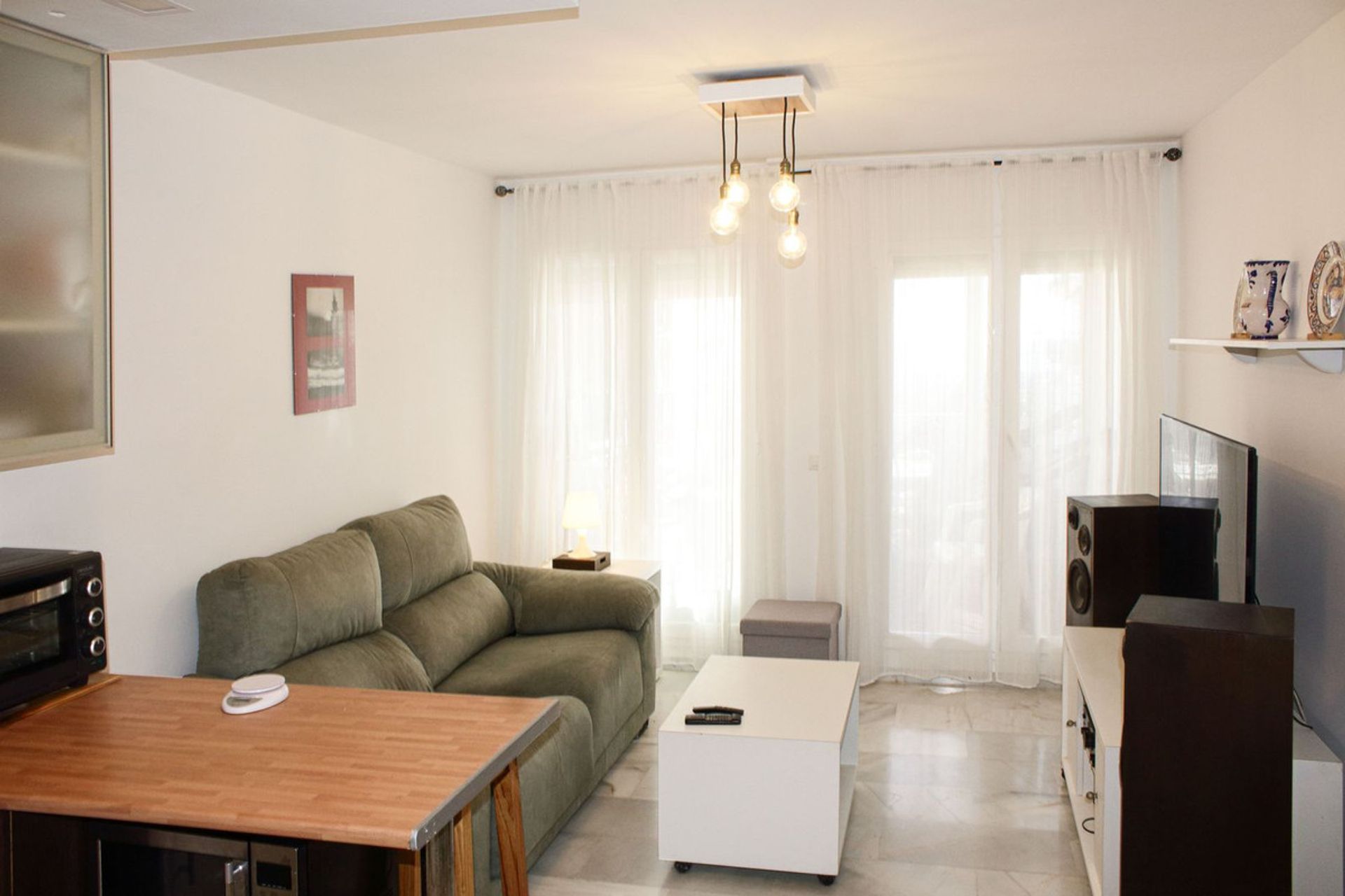 Condominium in Estepona, Andalucía 11332355