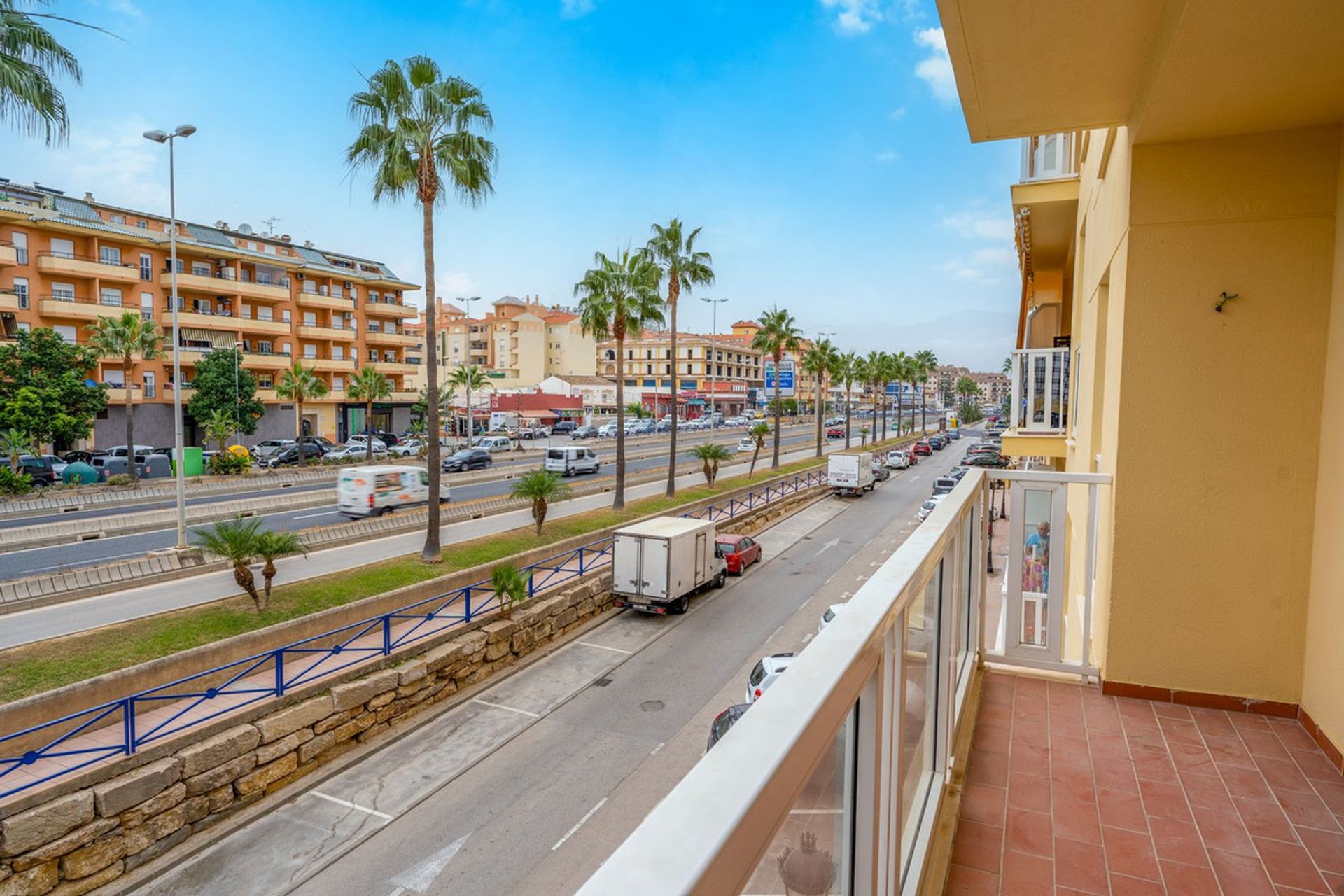 Condominium in San Luis de Sabinillas, Andalucía 11332384