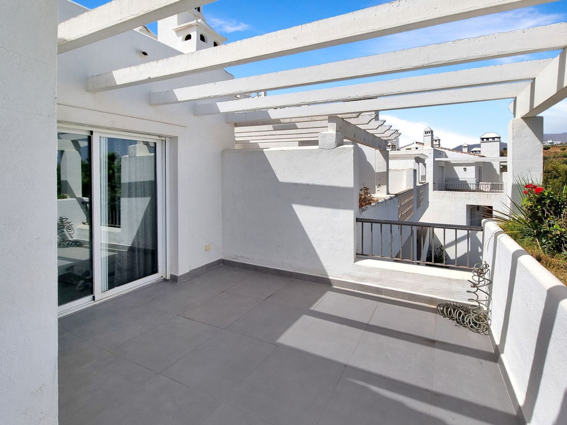 Condominium dans San Luis de Sabinillas, Andalousie 11332430