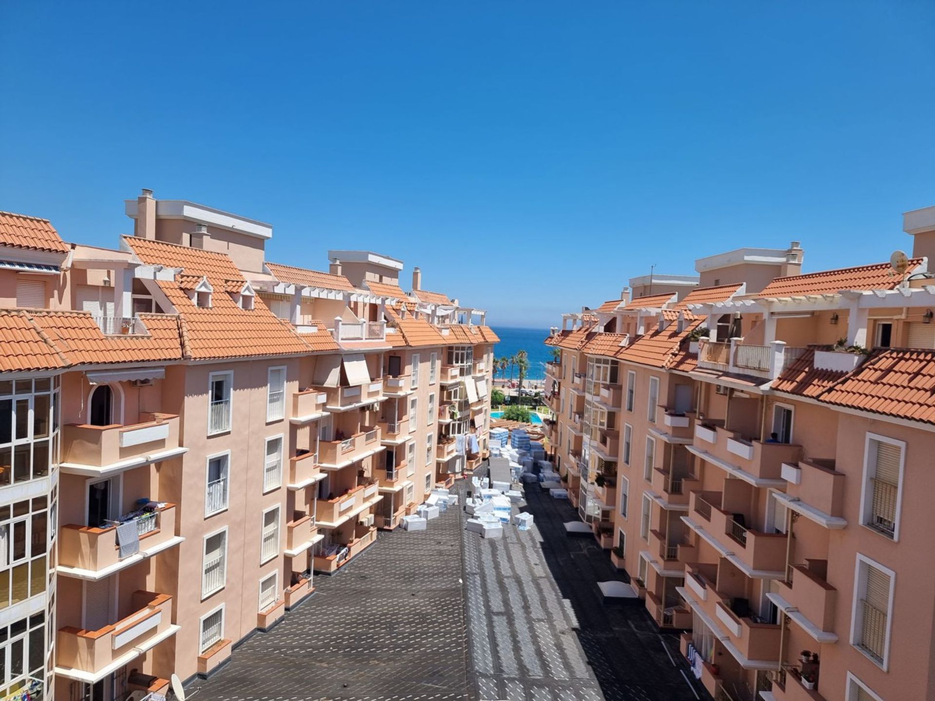 Condominium dans San Luis de Sabinillas, Andalousie 11332442