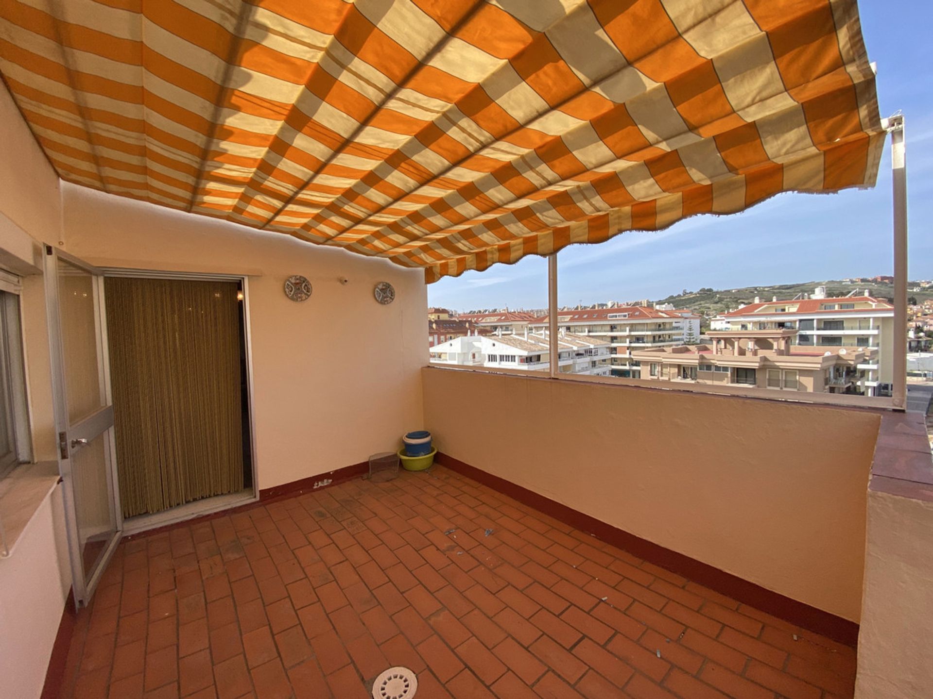 Condominium in San Luis de Sabinillas, Andalusia 11332997