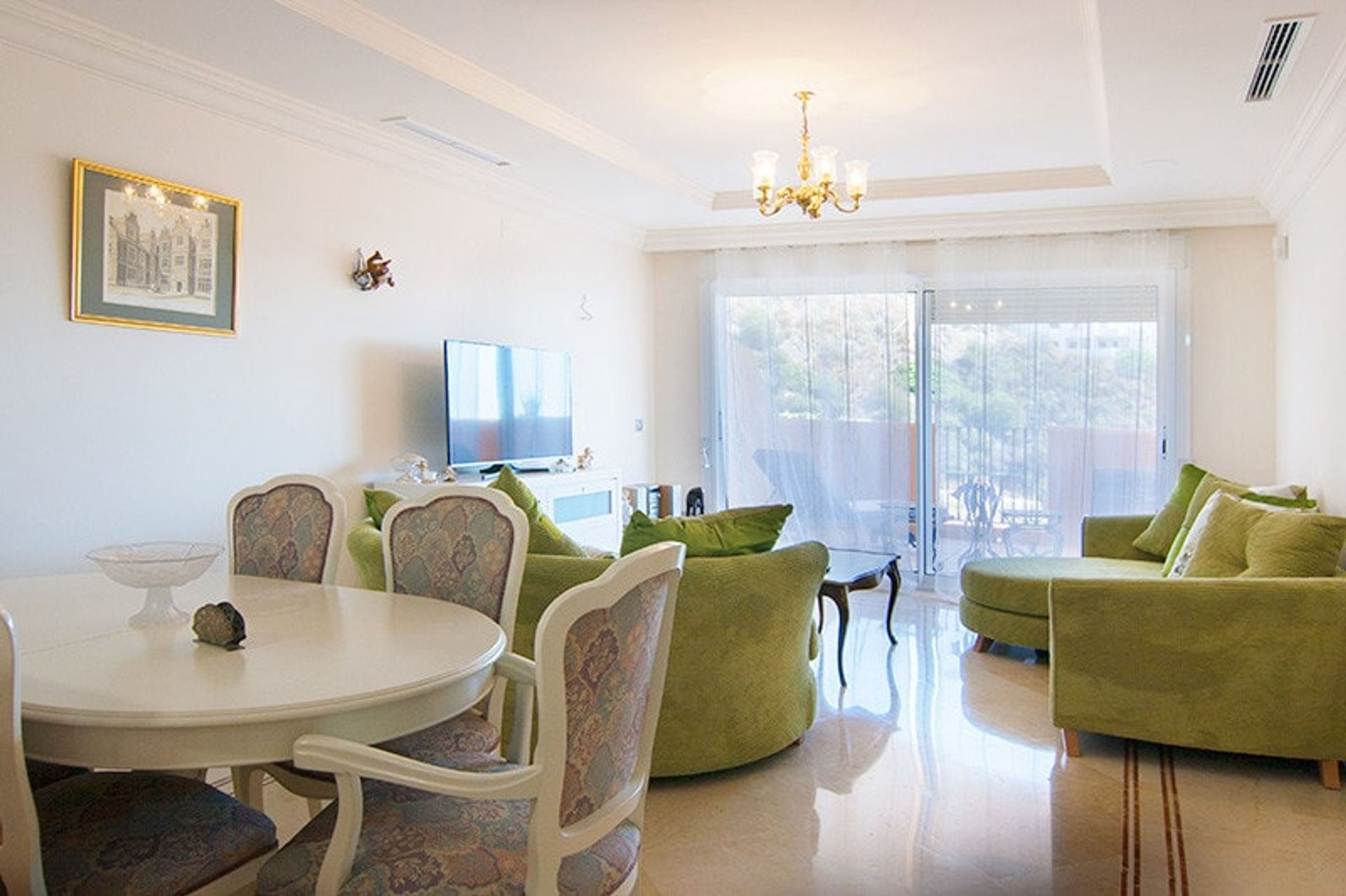 Condominium in Marbella, Andalucía 11333191