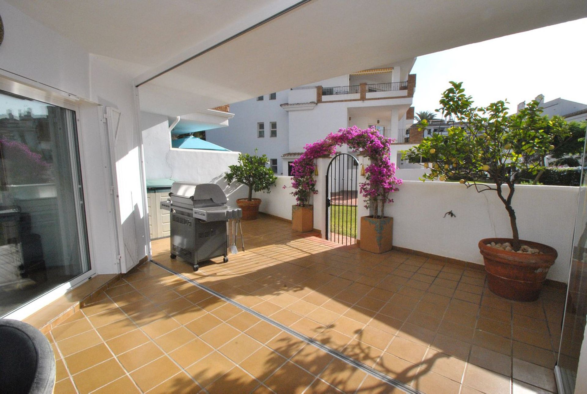 Osakehuoneisto sisään Fuengirola, Andalusia 11333479