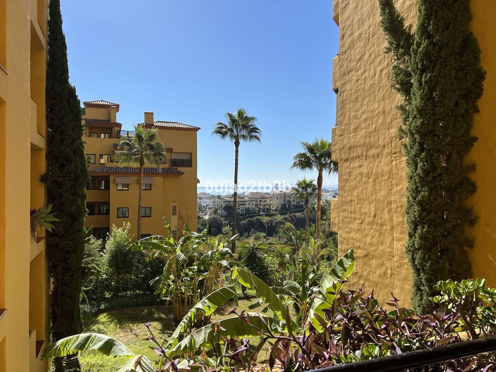 Condominio en Estepona, Andalucía 11335584