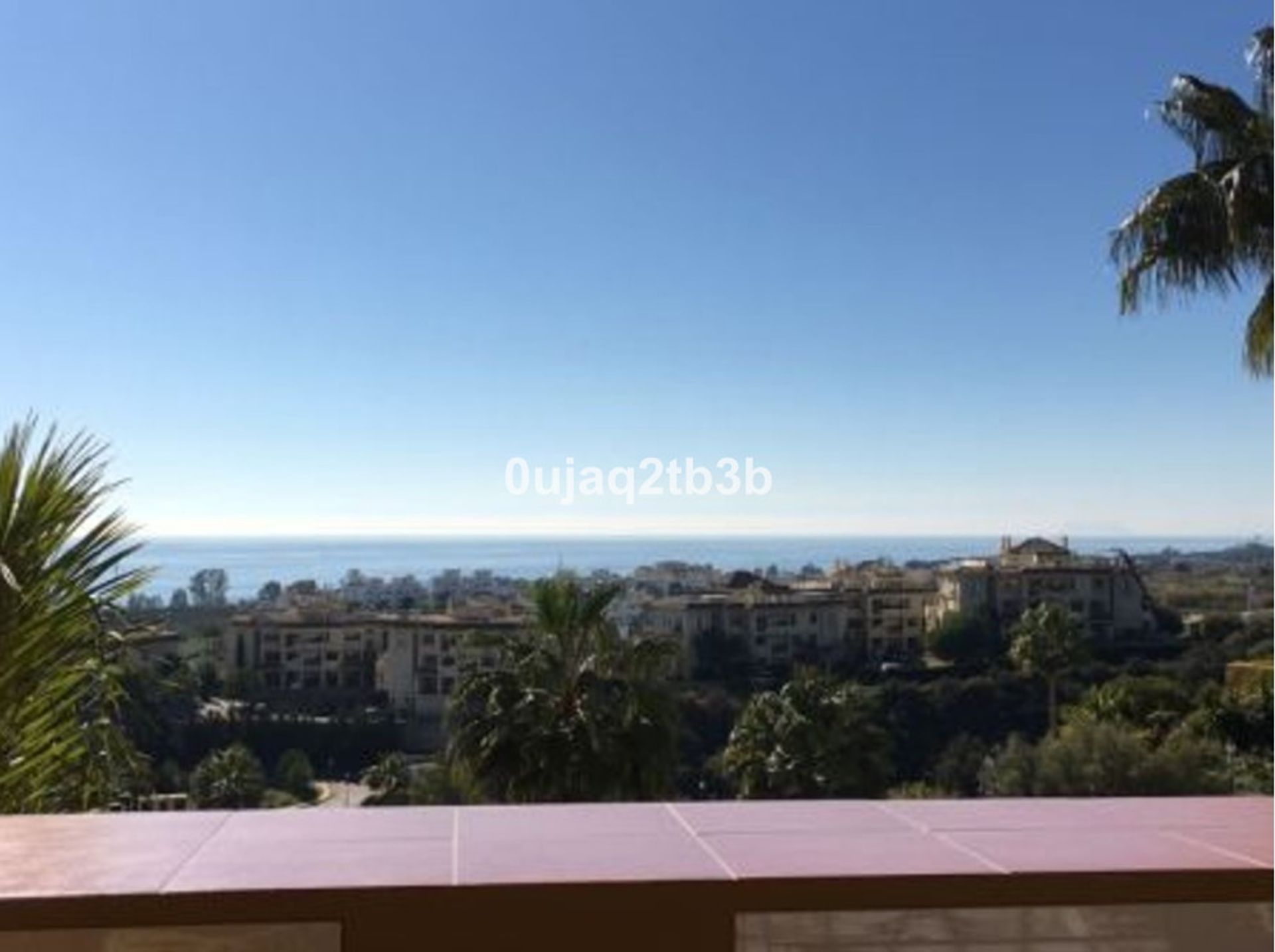 Condominio en Estepona, Andalucía 11335584