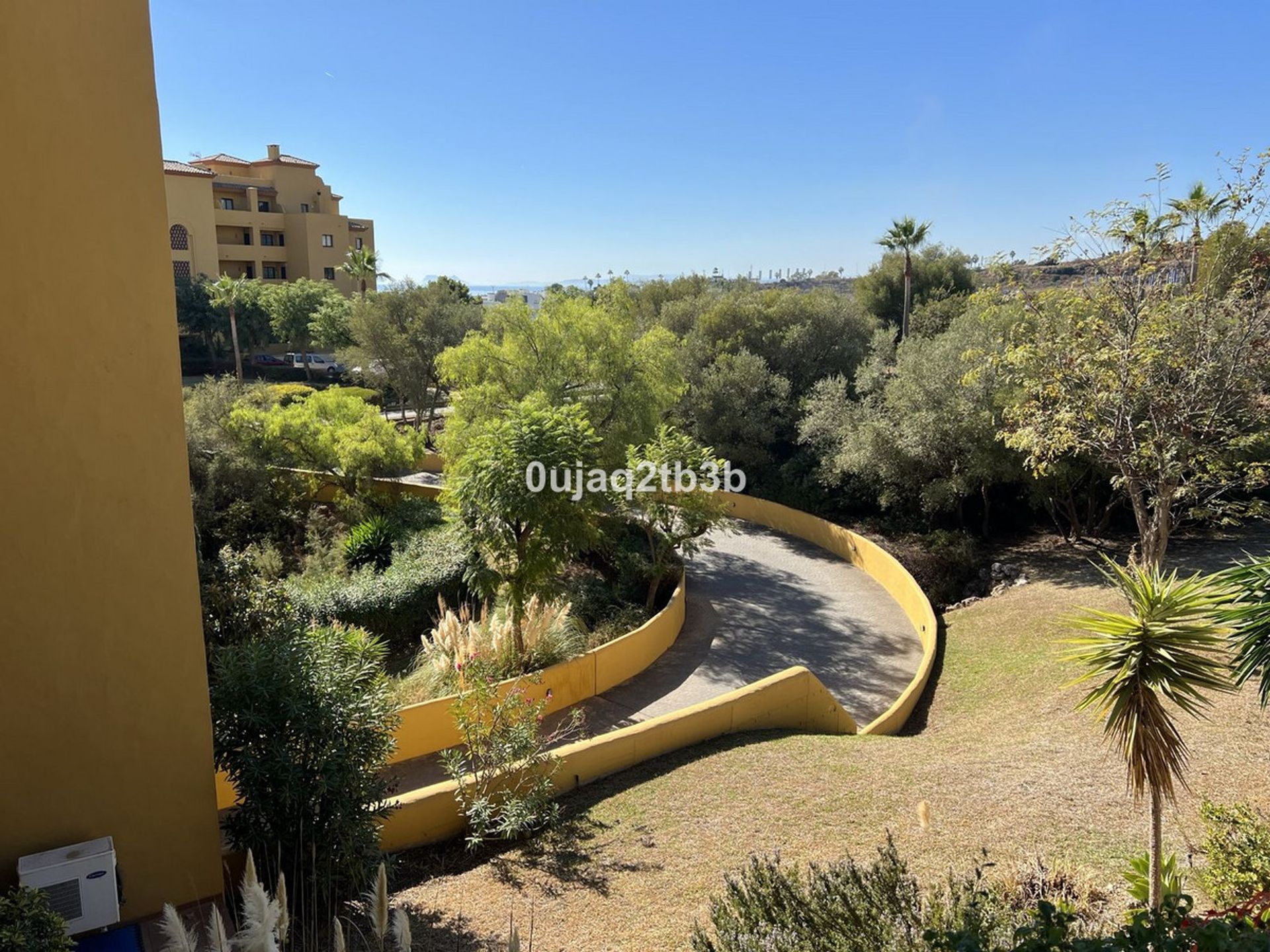 Condominio en Estepona, Andalucía 11335584