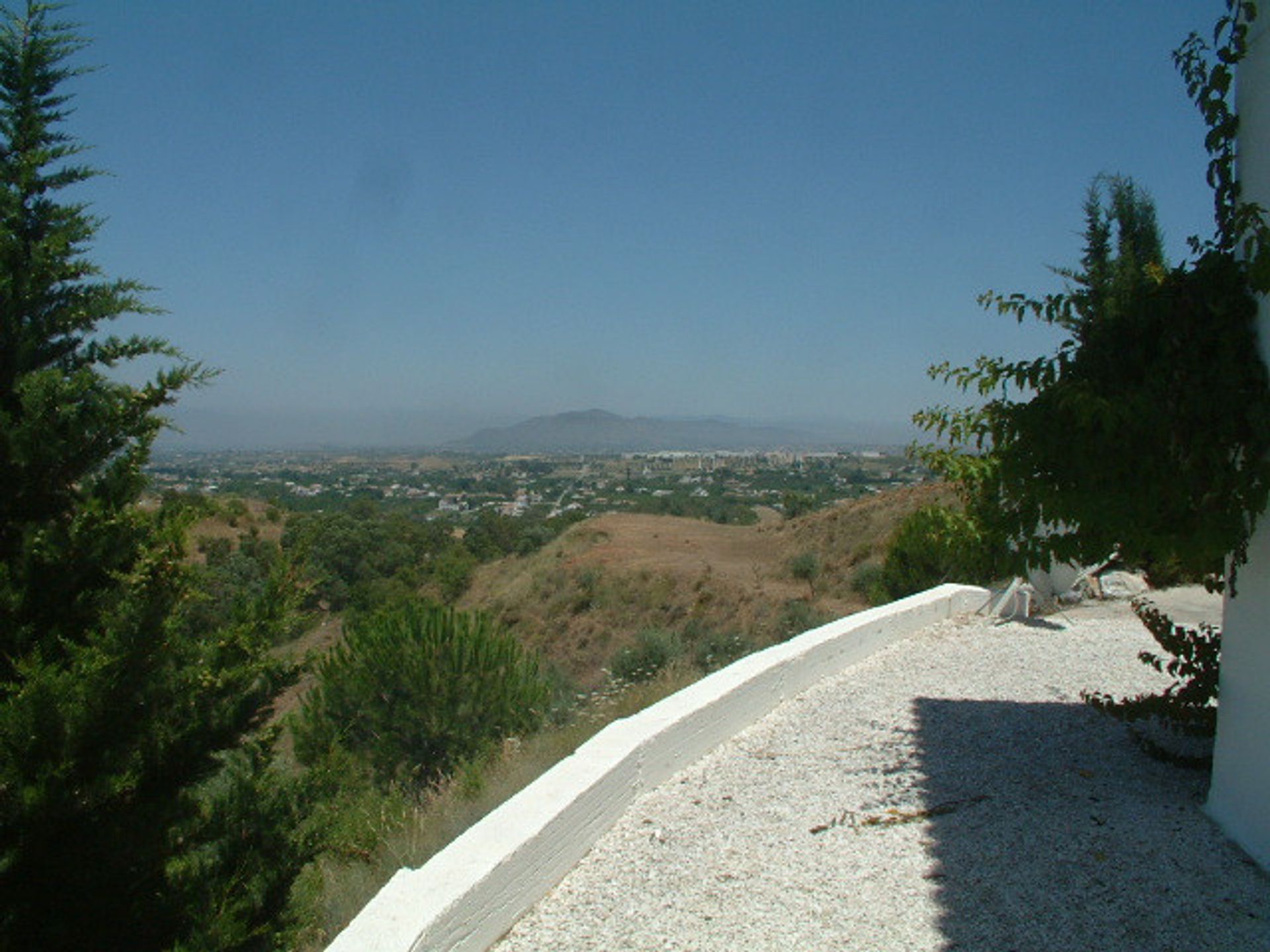 Talo sisään Alhaurín el Grande, Andalucía 11335608