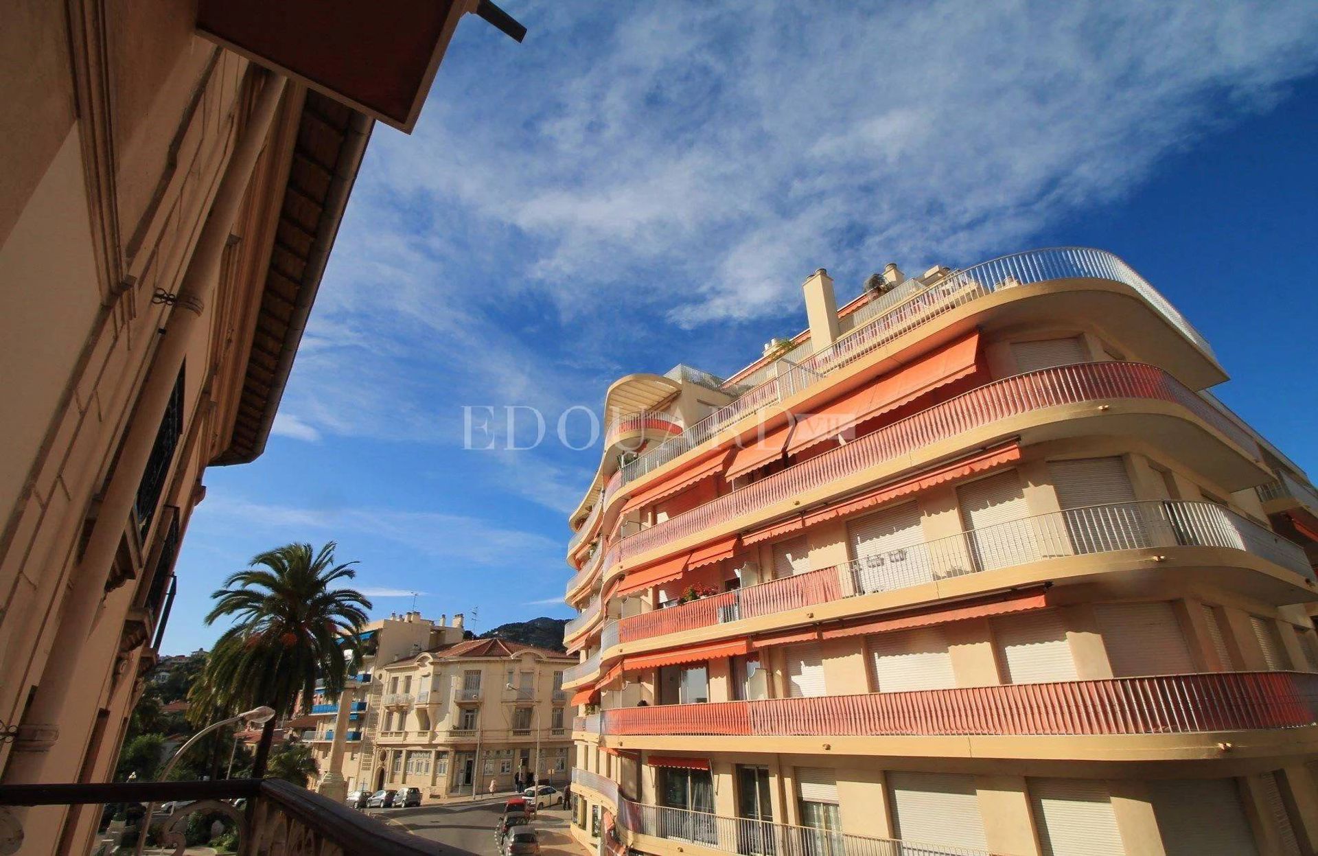 Condominium in Menton, Provence-Alpes-Cote d'Azur 11335816