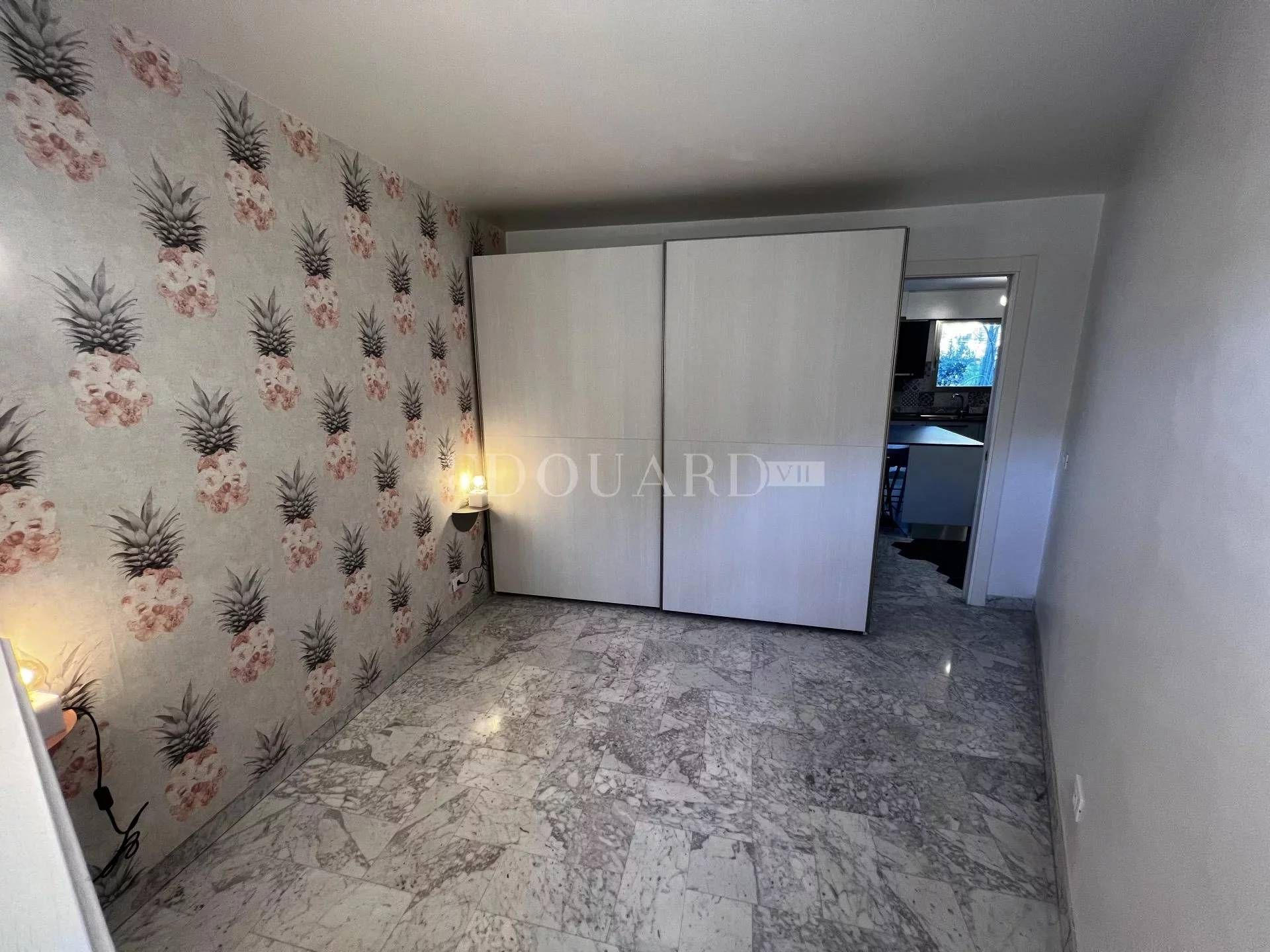 Condominio en Menton, Provence-Alpes-Côte d'Azur 11335819