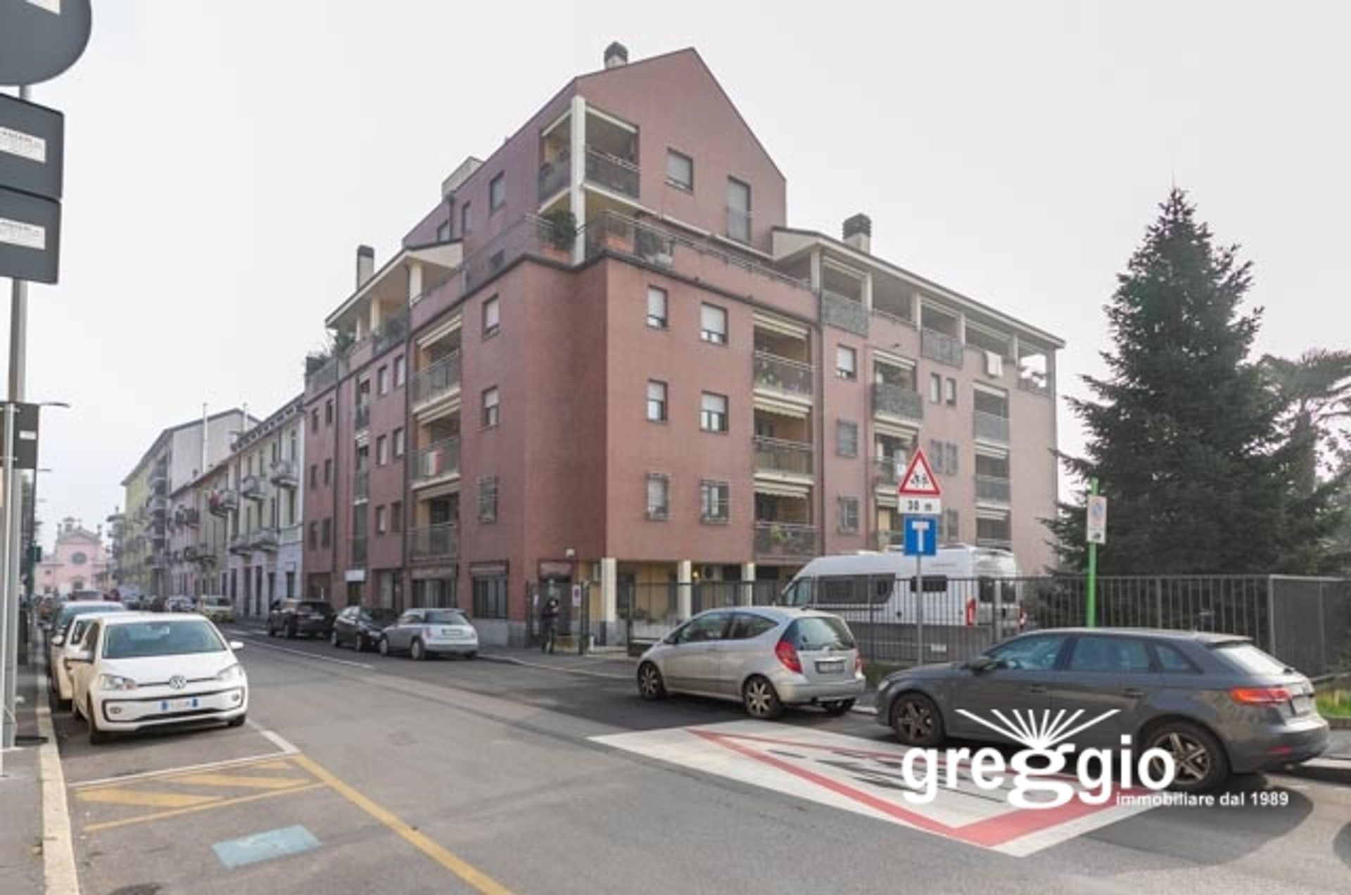 Condominio en Milan, Lombardy 11336320