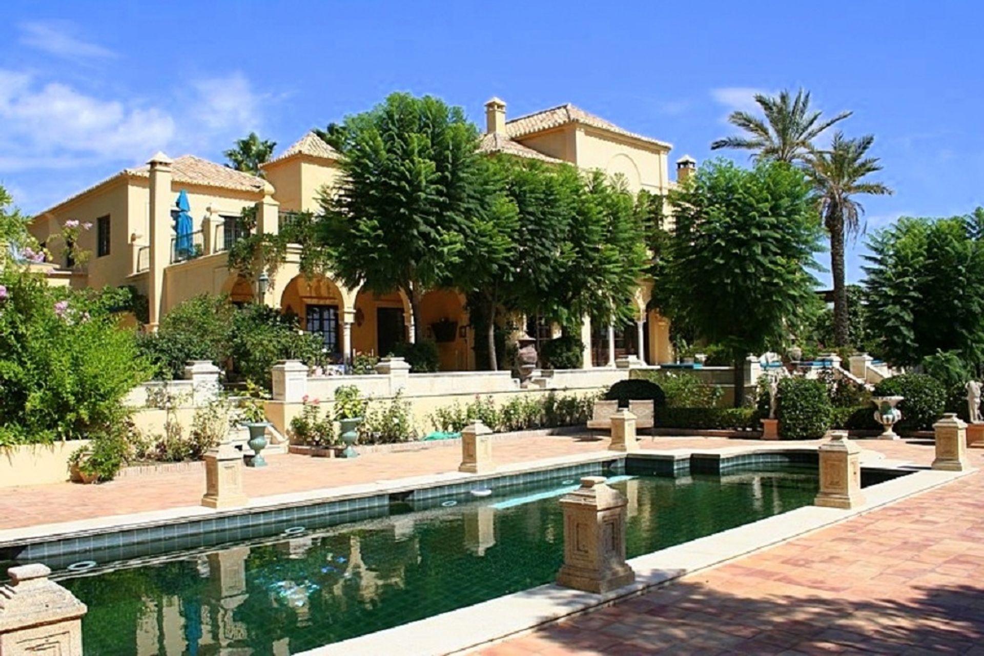 Casa nel Estepona, Andalusia 11337621