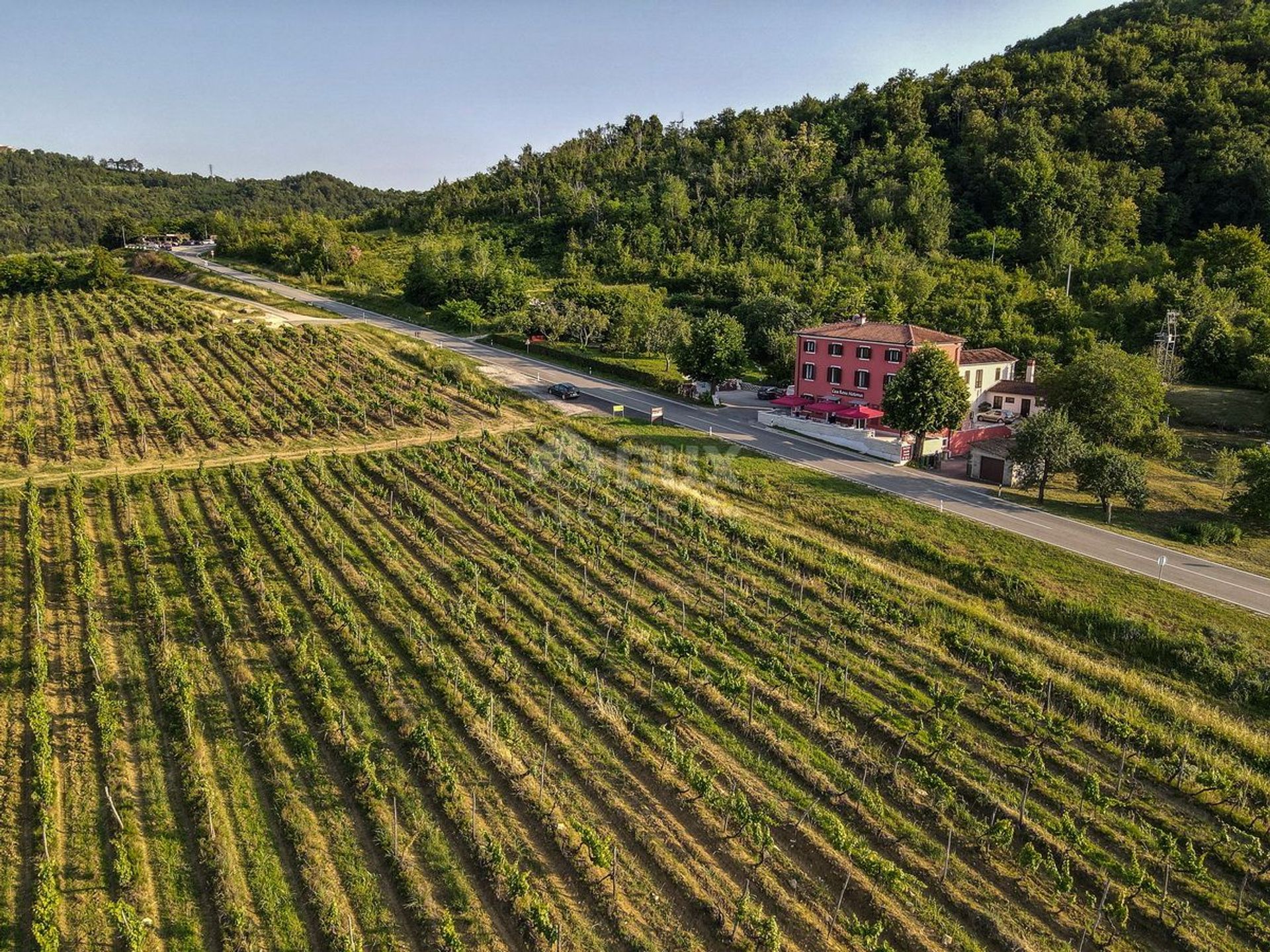 Sprzedaż detaliczna w Motovun, Istria County 11338287