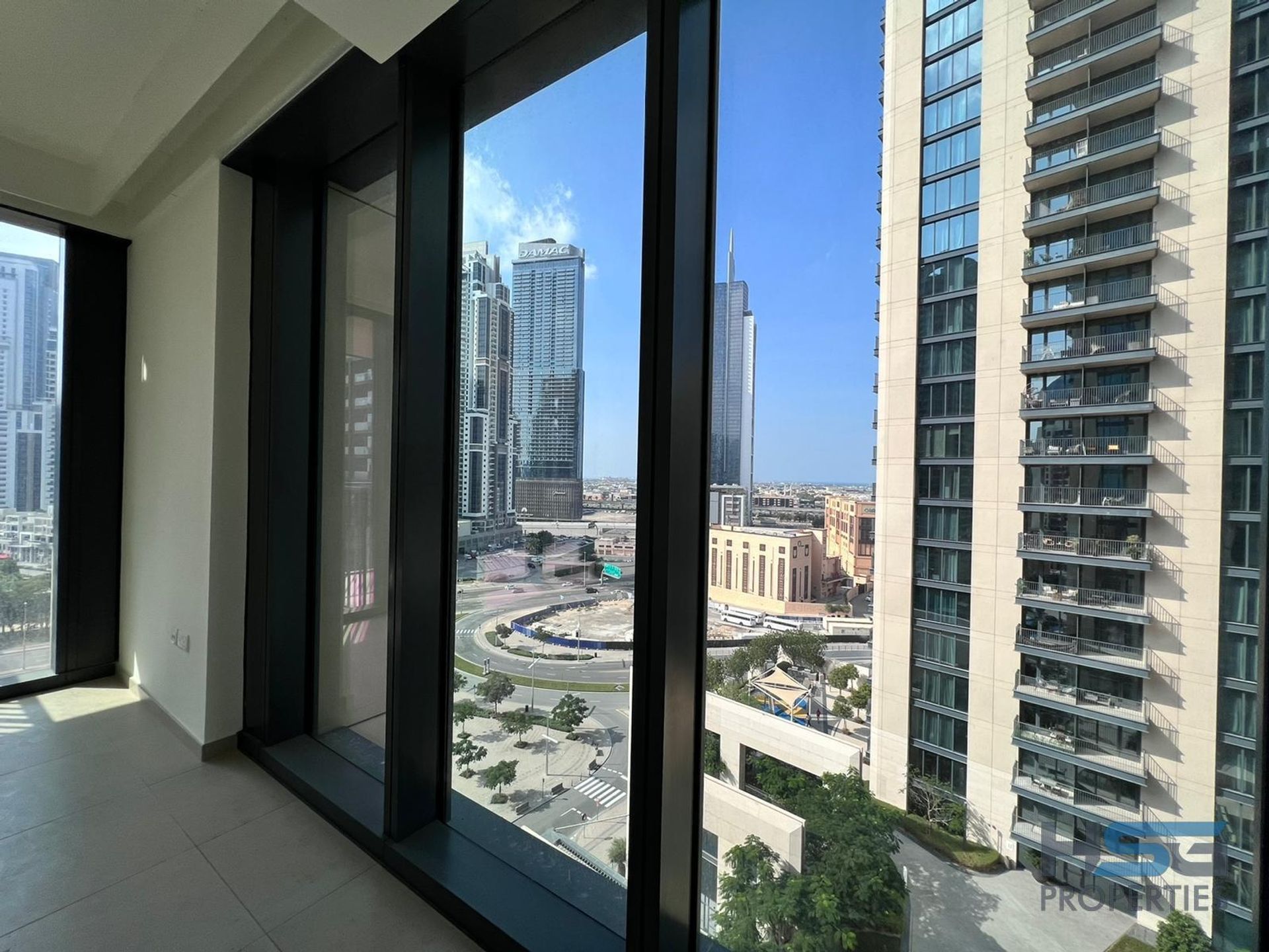 Condominium in دبي, دبي 11338389