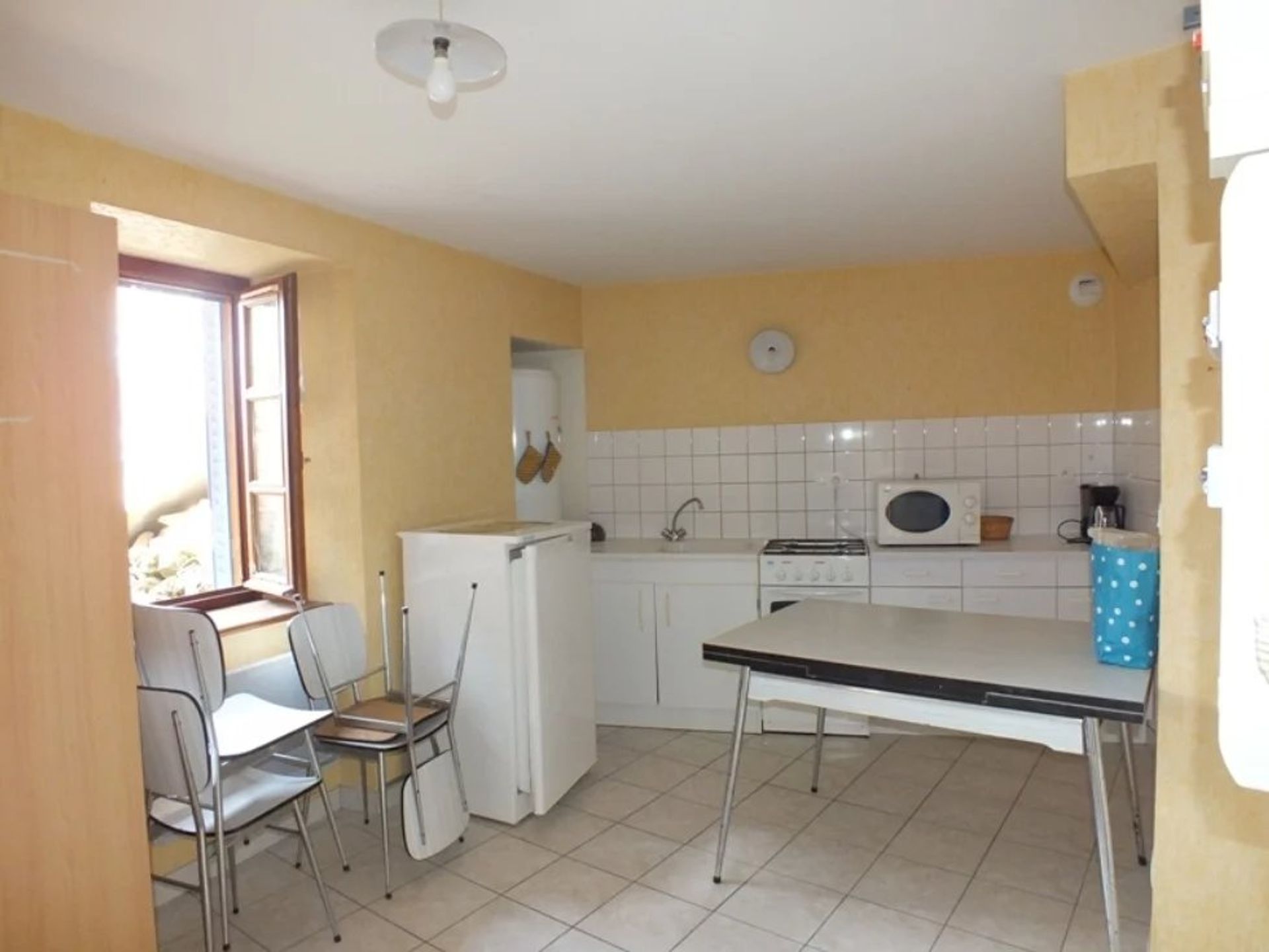 Condominium dans Pelussin, Auvergne-Rhone-Alpes 11338431