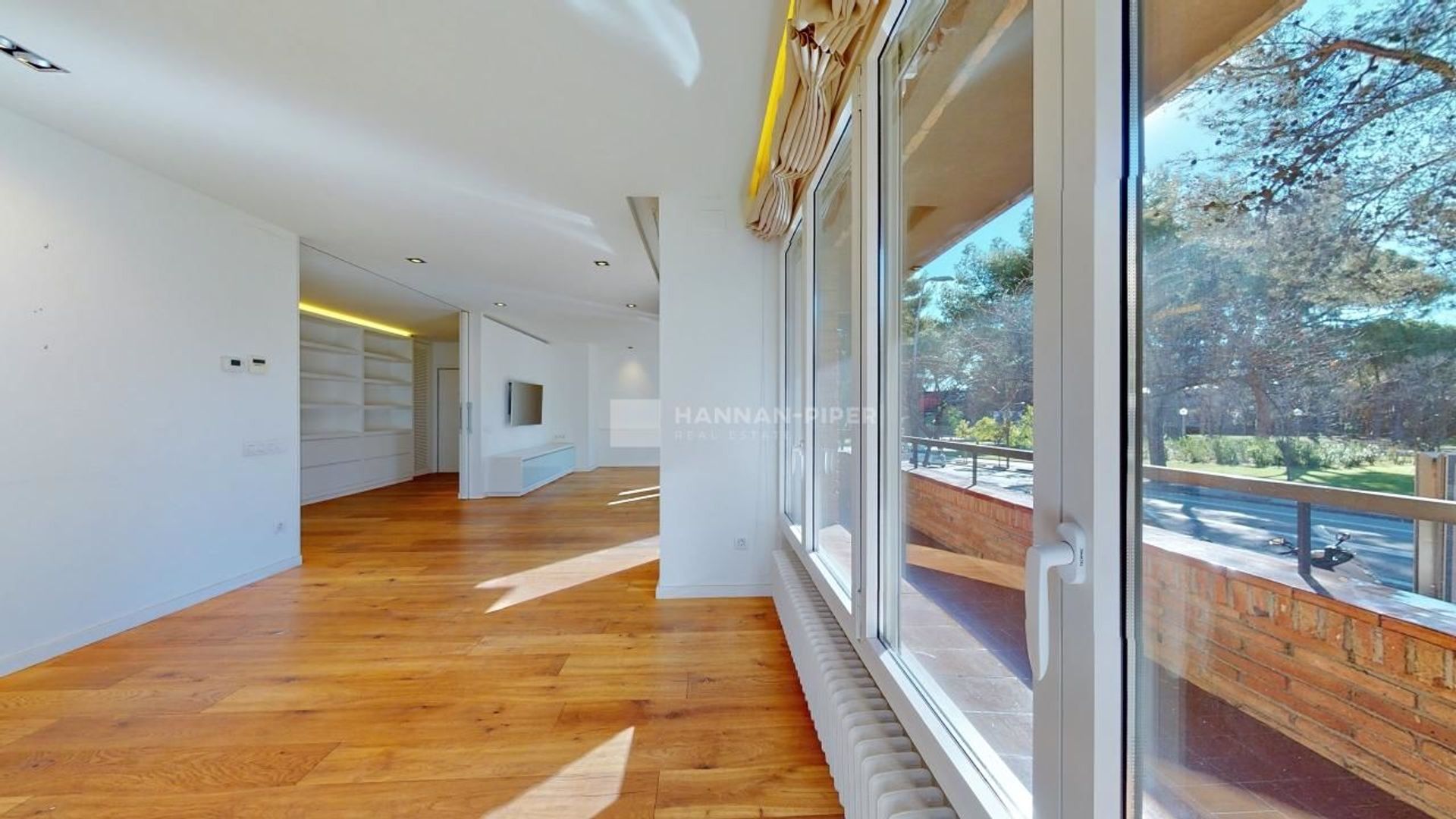 Condominium in Barcelona, Catalunya 11339497