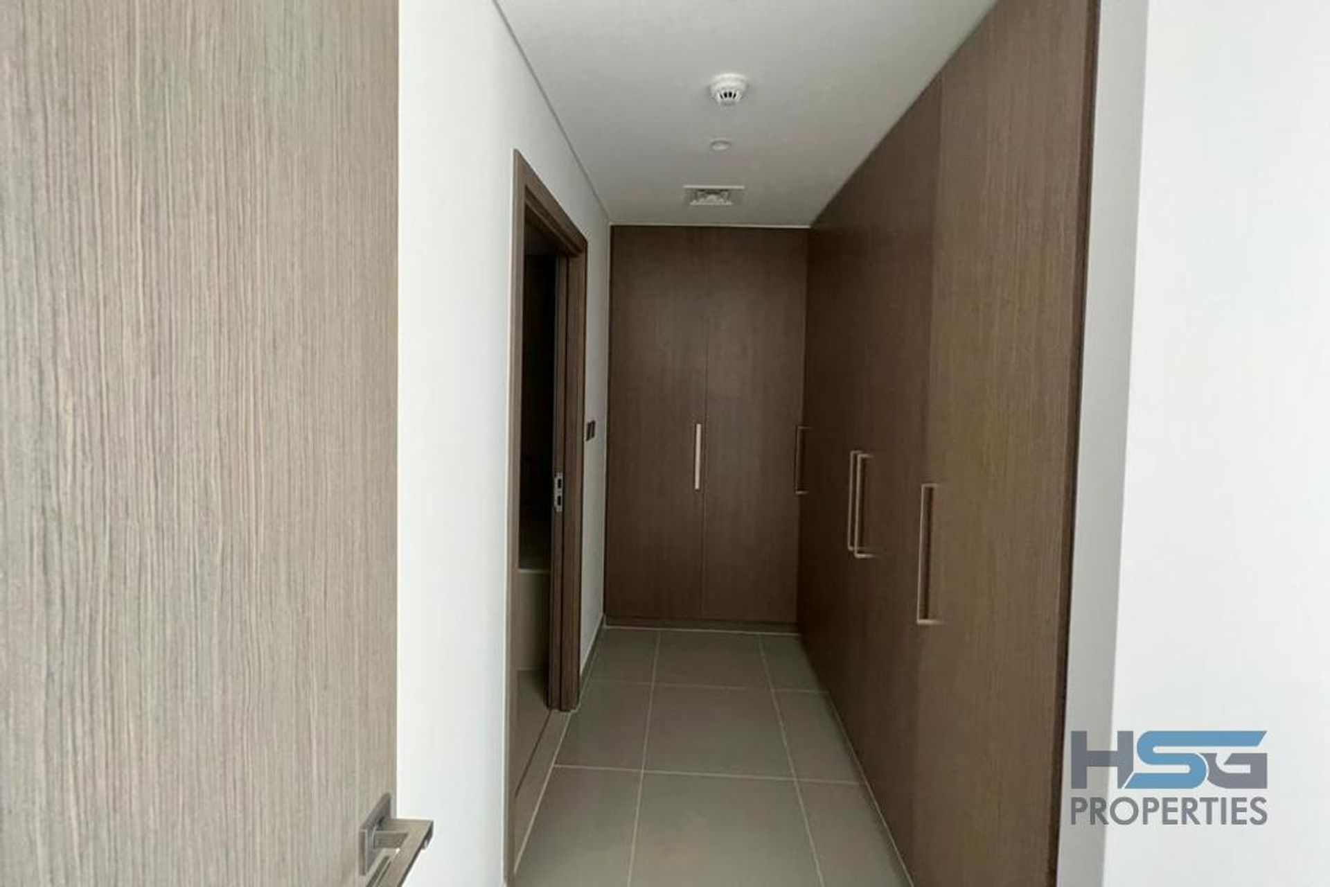 Condominium dans Warisan, Dubaï 11339545