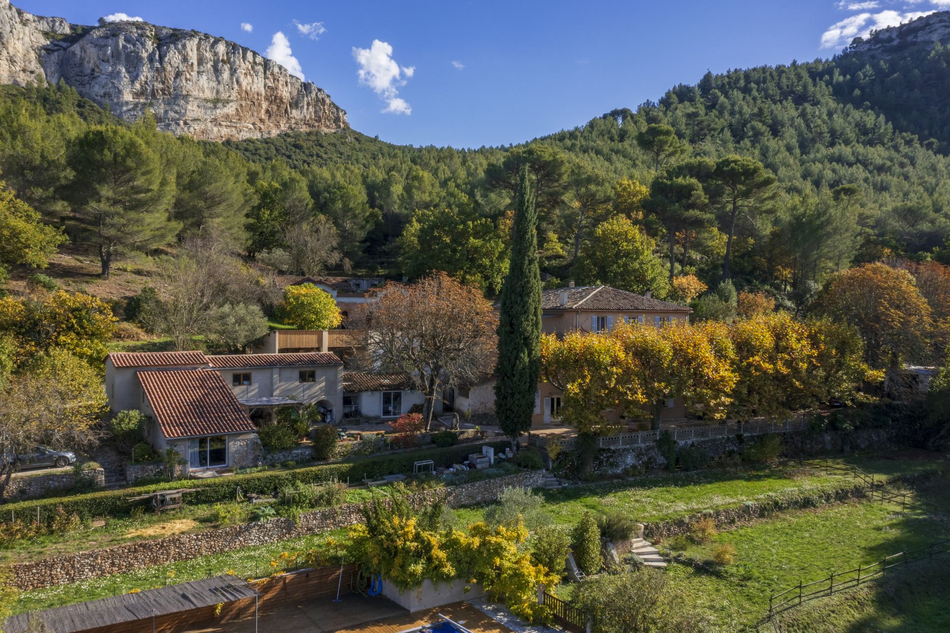 casa no Aubagne, Provence-Alpes-Côte d'Azur 11339729