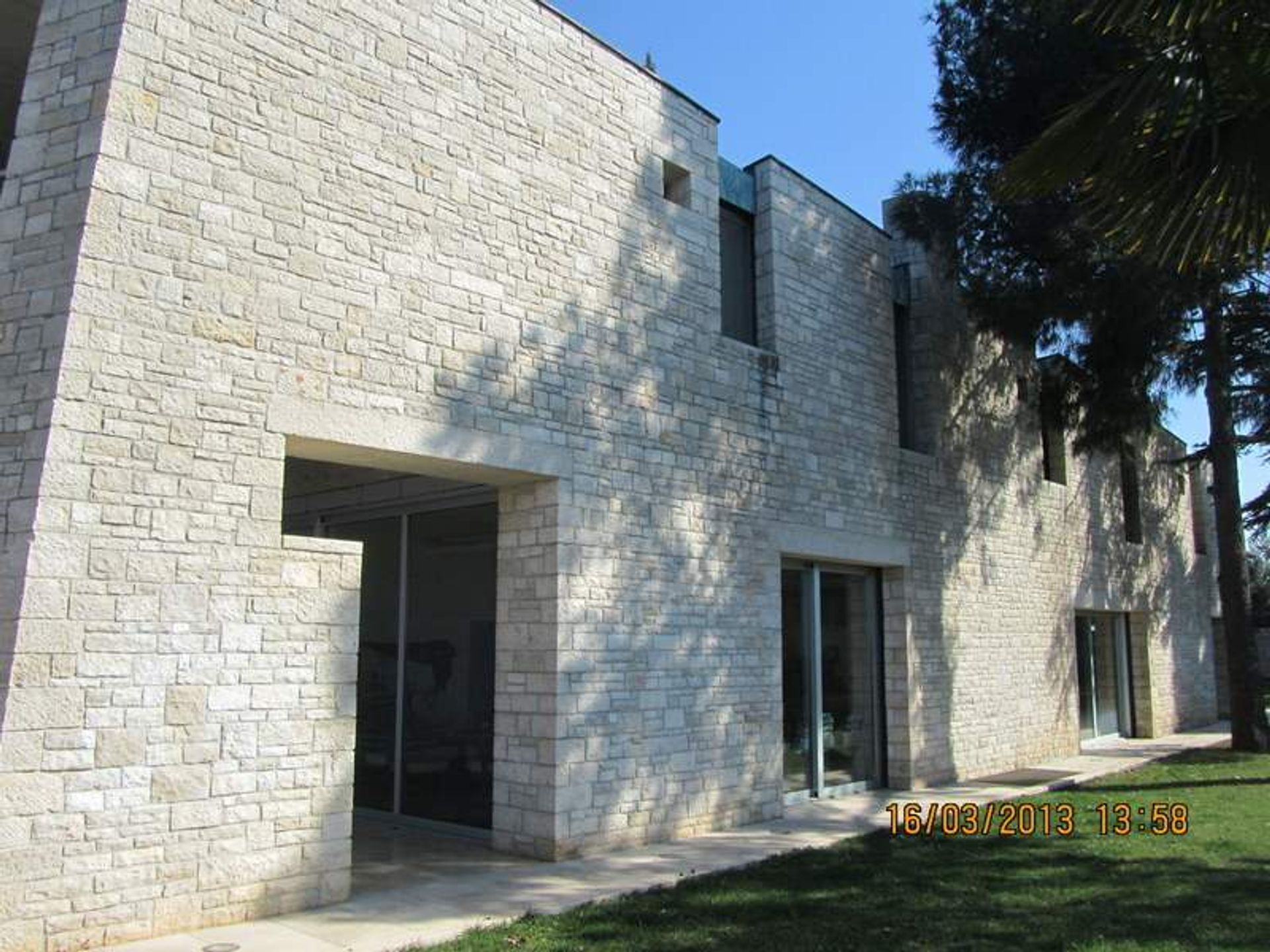 rumah dalam Umag, 25 Ulica Ernest Miloša 11340621