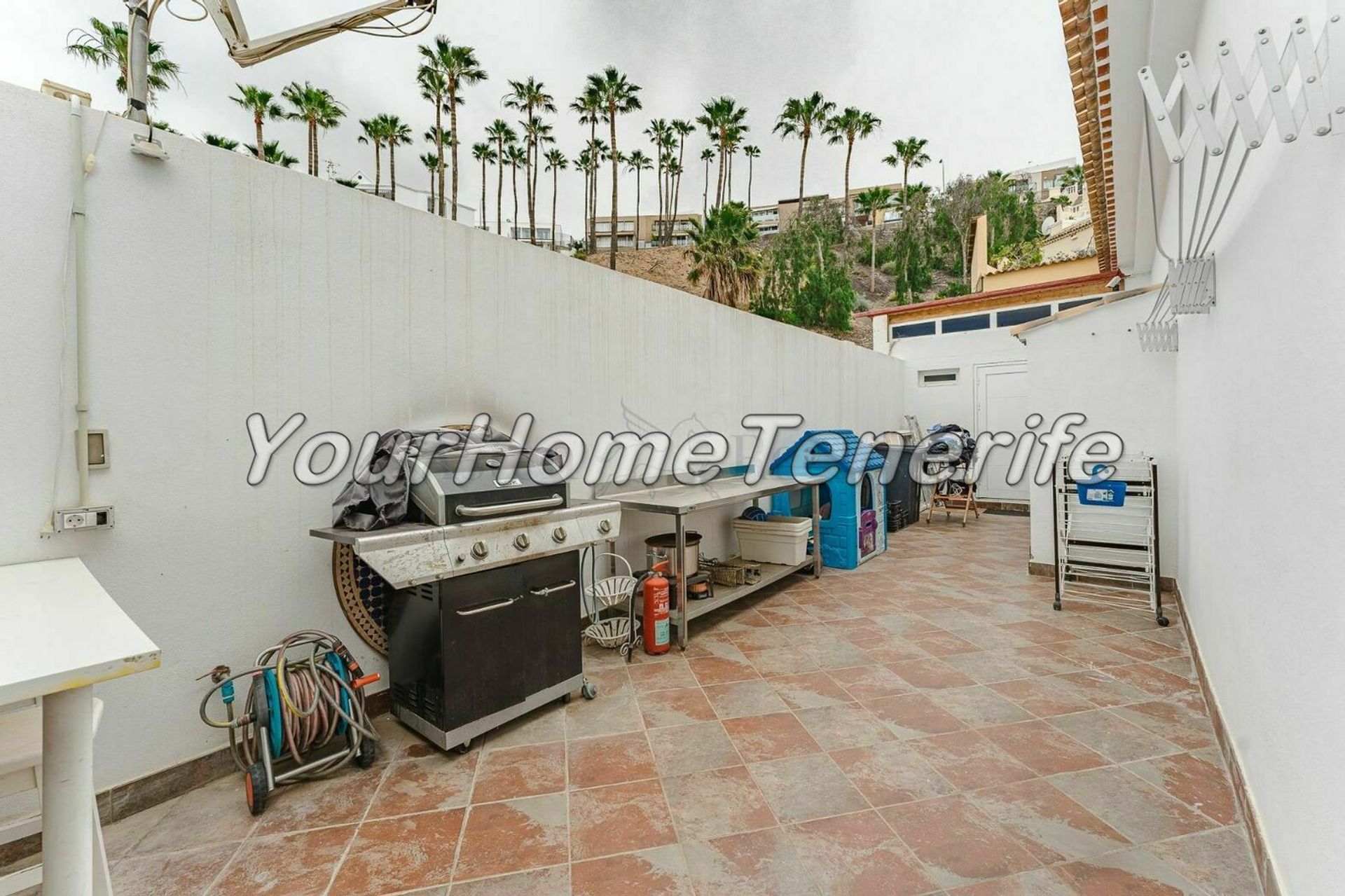 Condominium in Adeje, Canary Islands 11340914