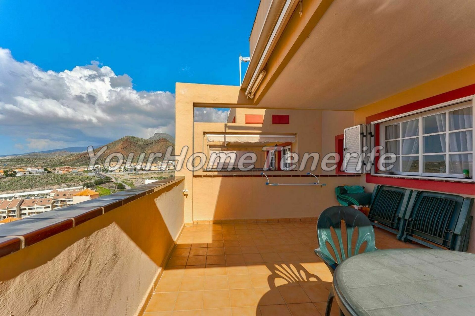 Condominium in Los Cristianos, Canarische eilanden 11341142