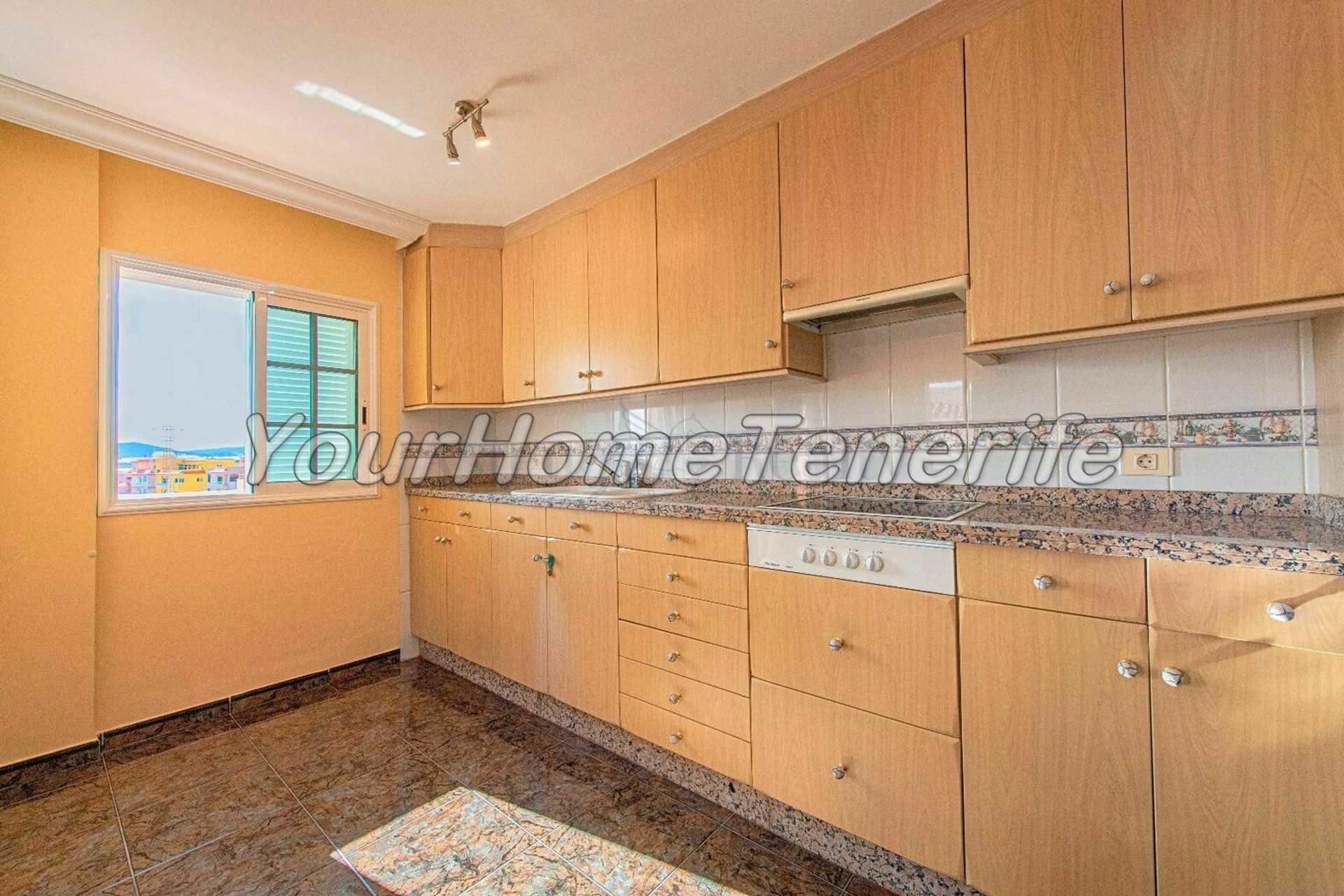 Condominium in Las Galletas, Canary Islands 11341145