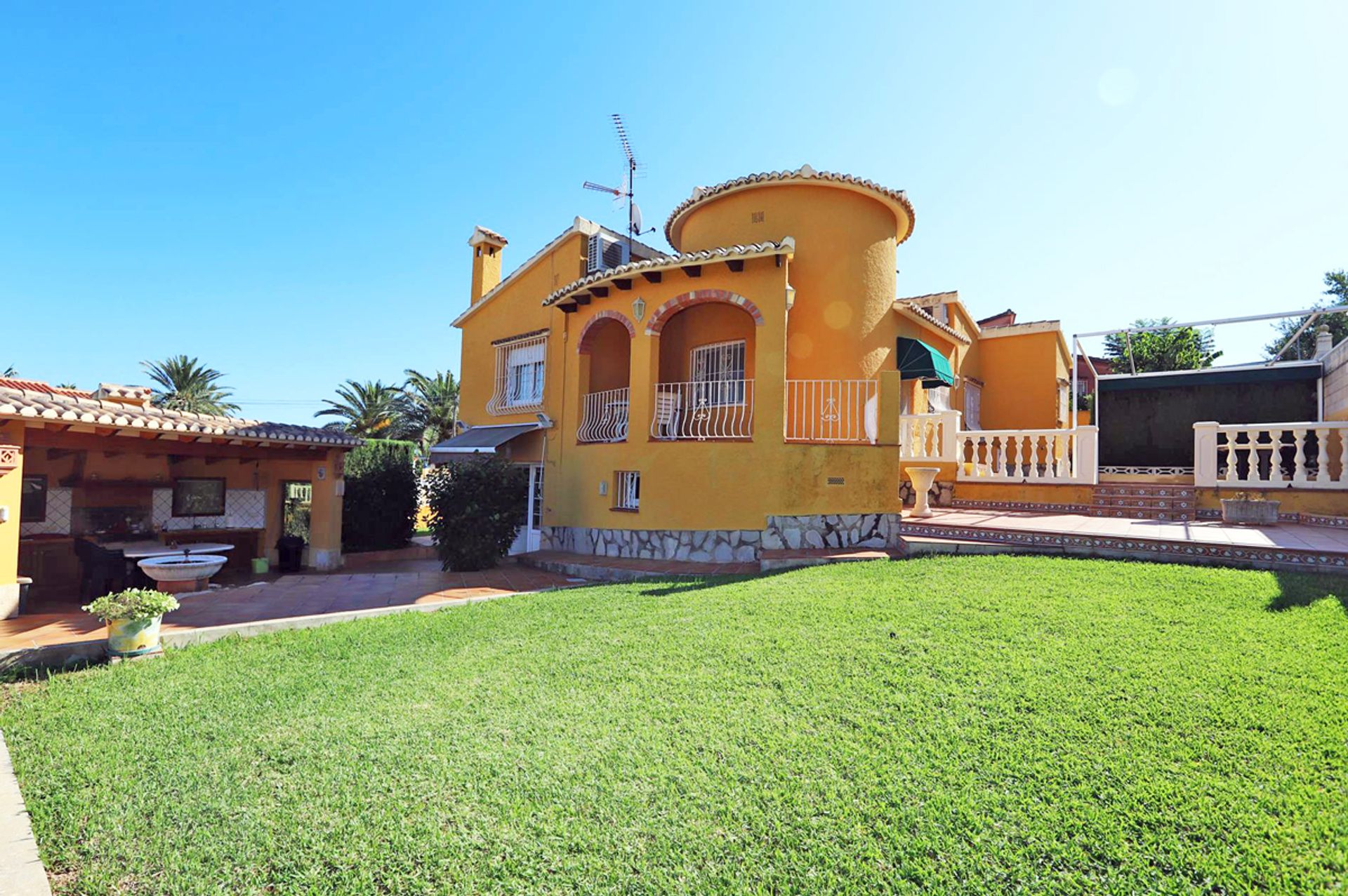 rumah dalam Denia, Valencia 11342925