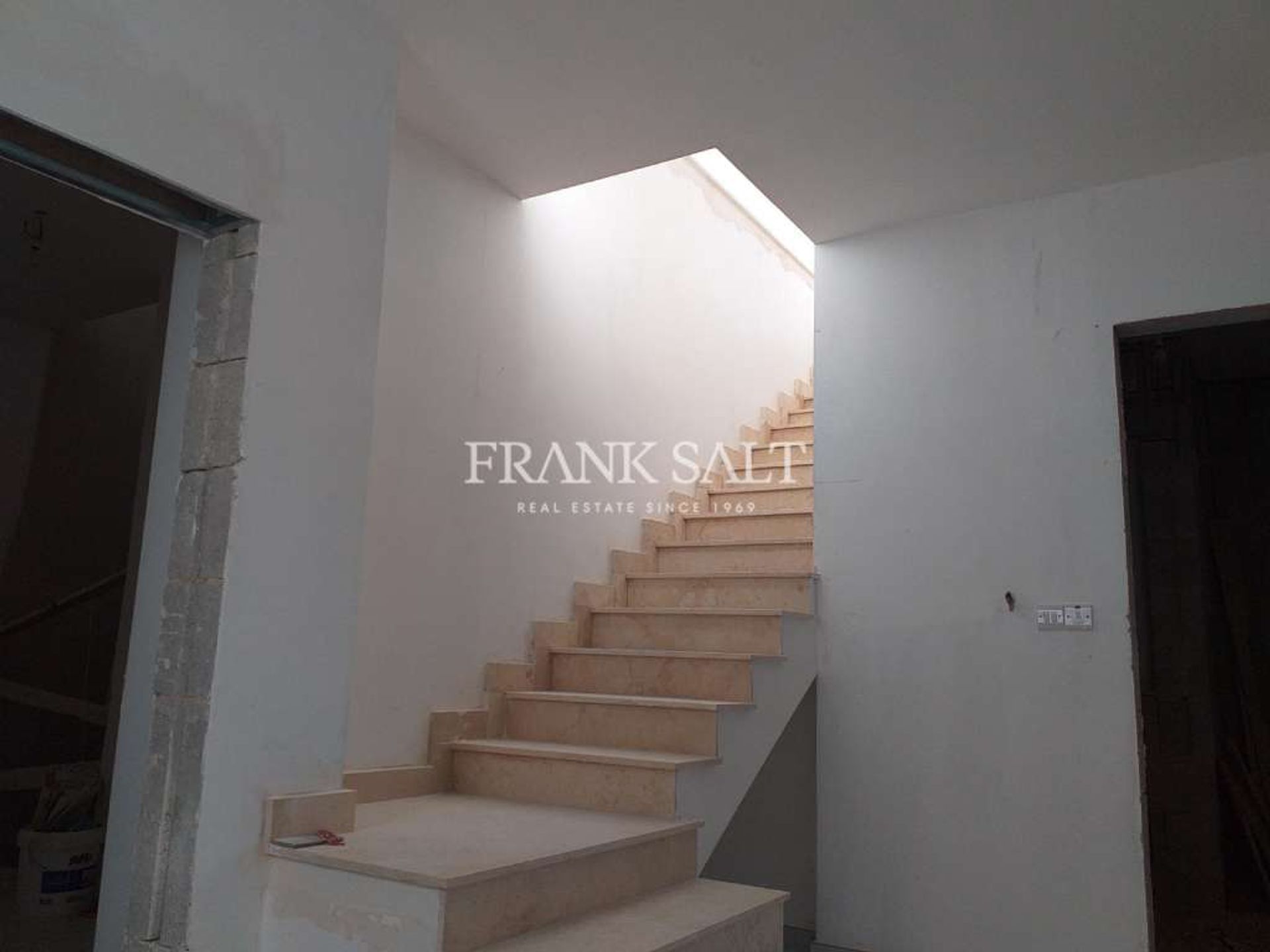 Condominio en San Gwann, San Gwann 11344324