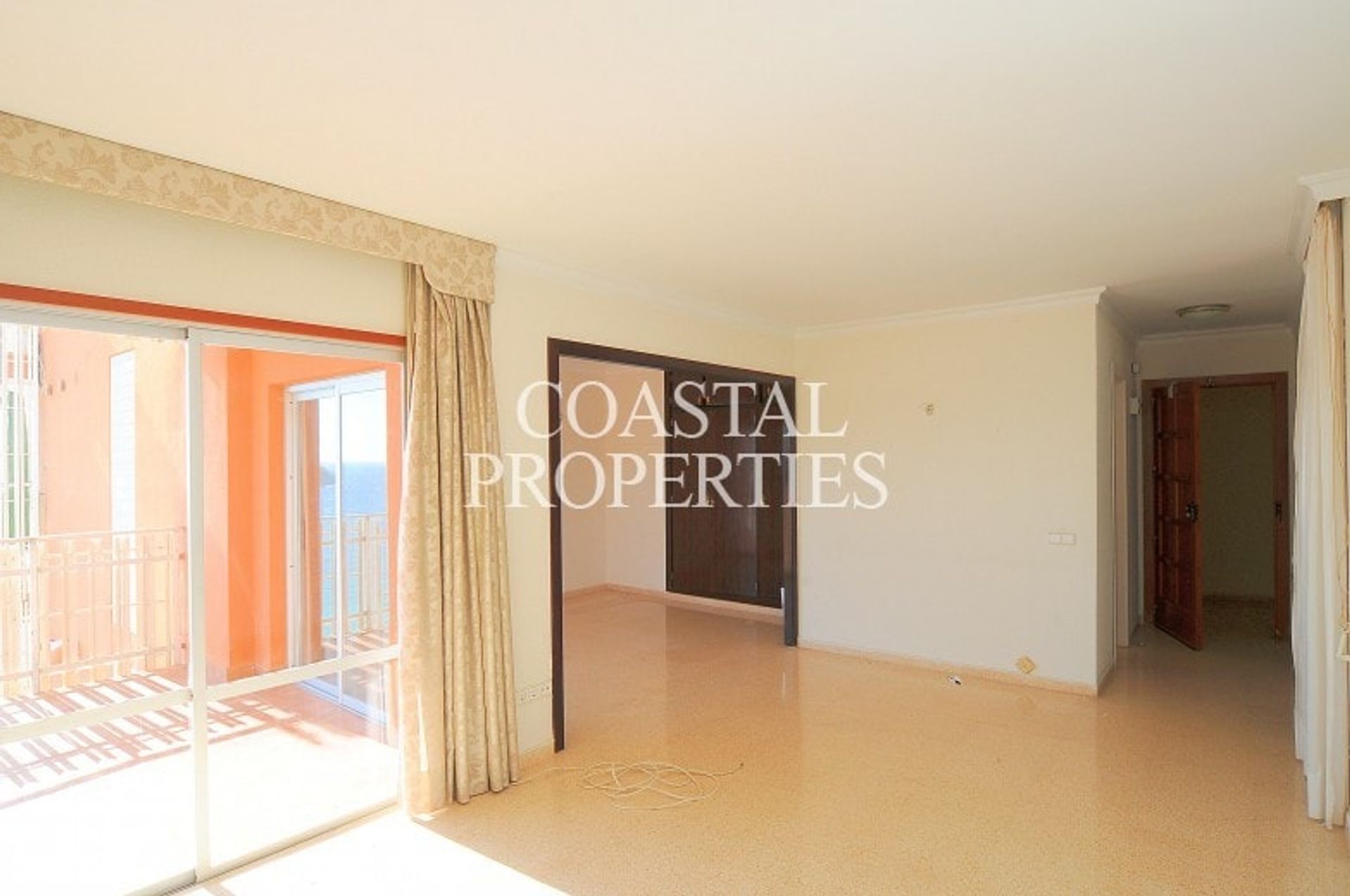 Condominium in Calvià, Illes Balears 11344878