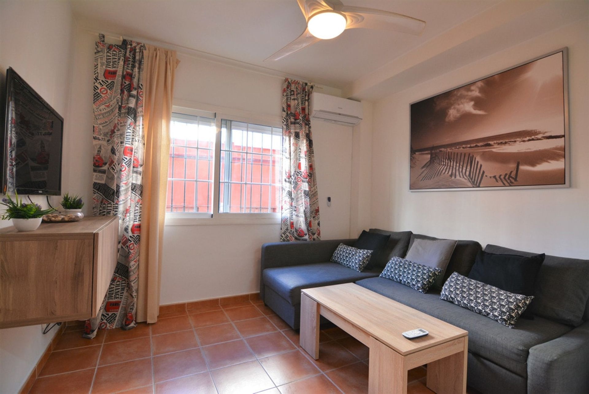 Condominium in Fuengirola, Andalusia 11345346