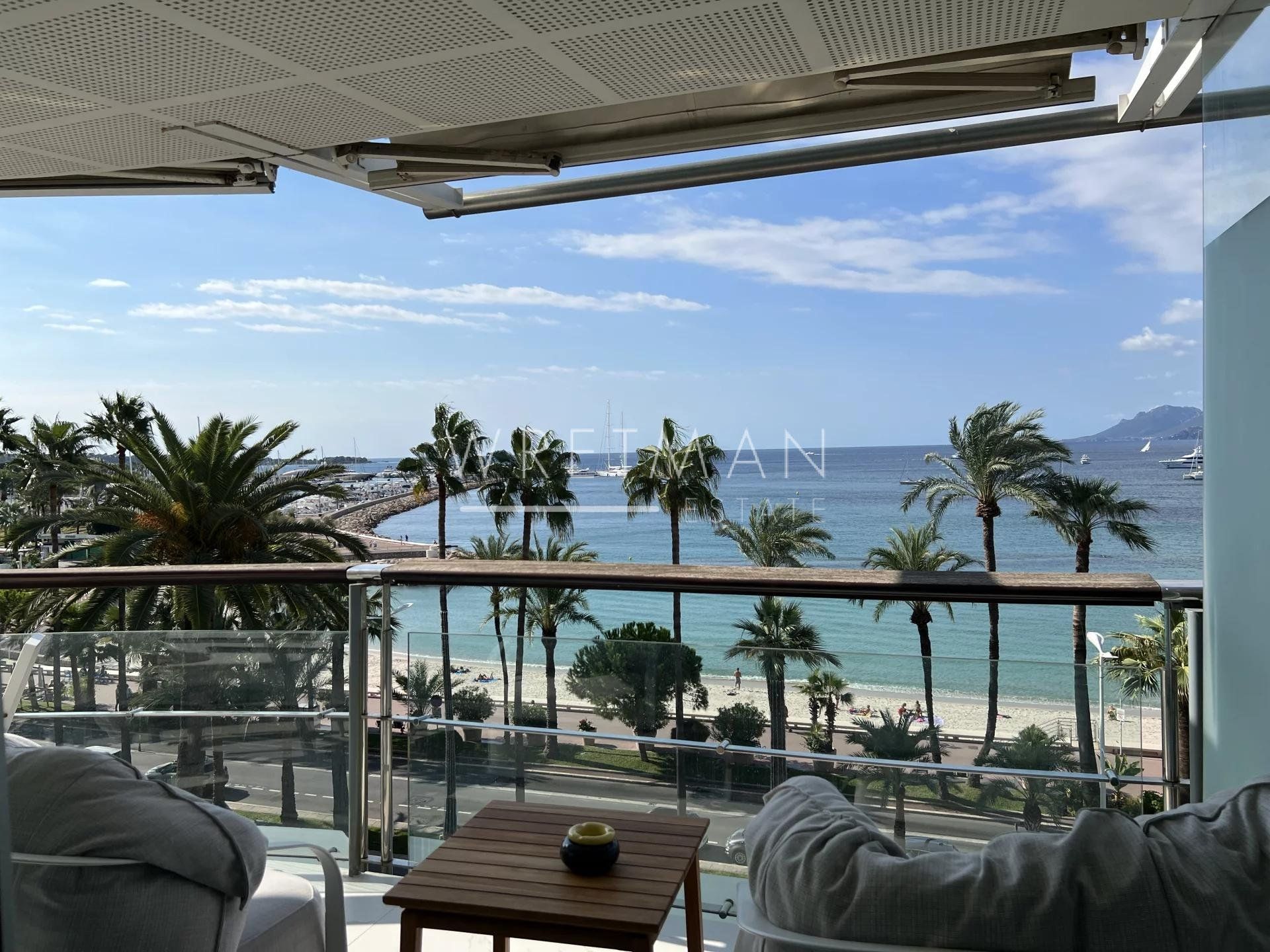 Eigentumswohnung im Cannes, Alpes-Maritimes 11348567