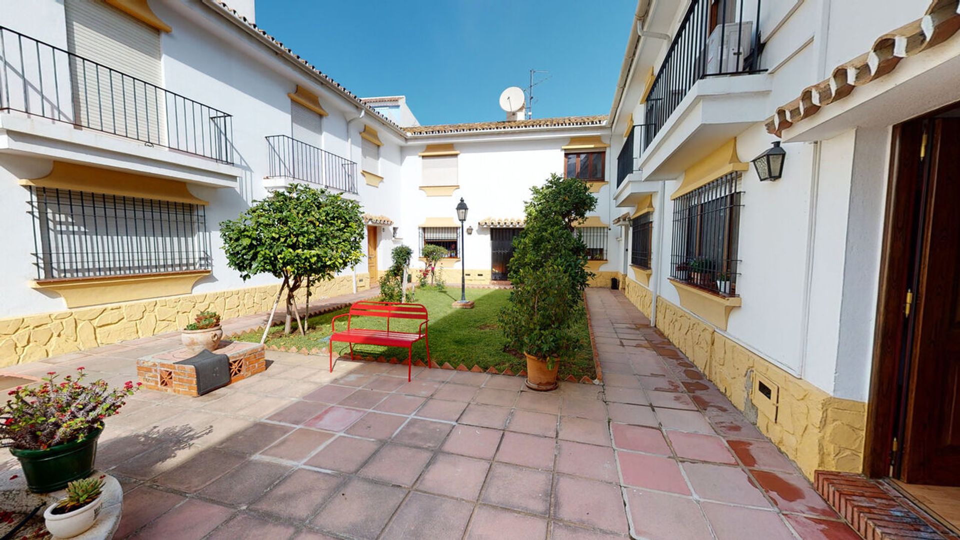 rumah dalam Fuengirola, Andalusia 11350223