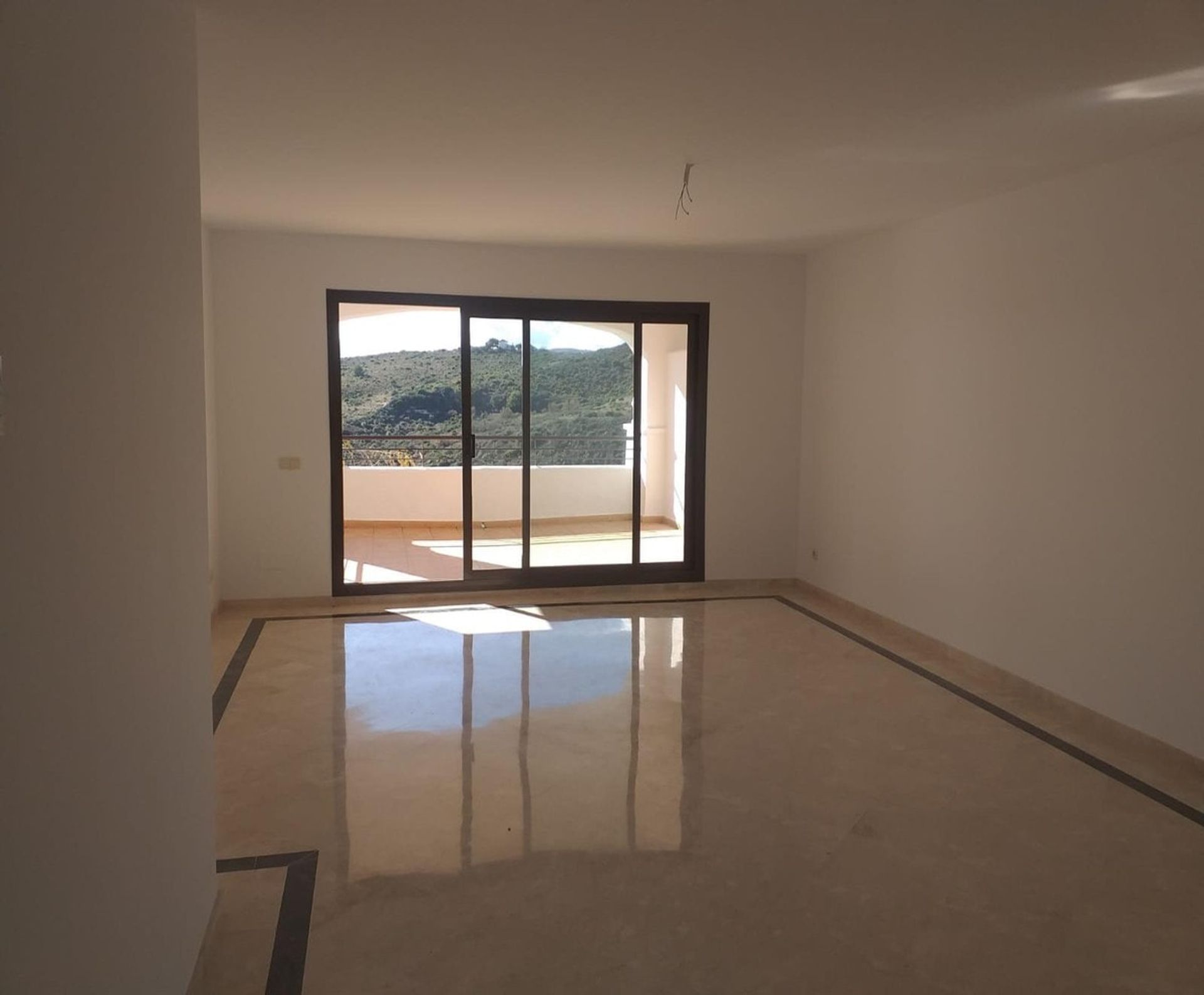 Condominium in Casares, Andalucía 11350603