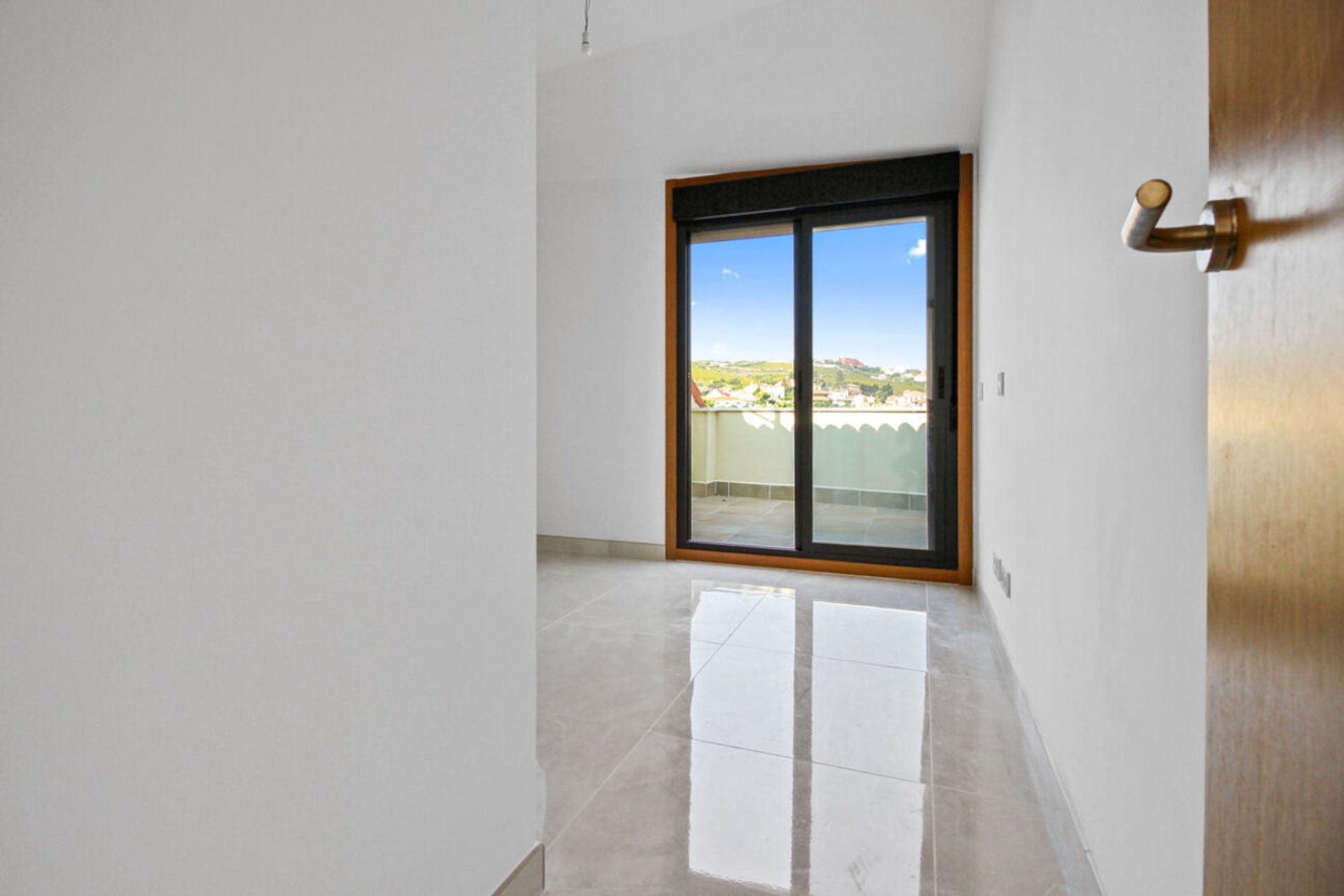 Condominium in Manilva, Andalucía 11350995