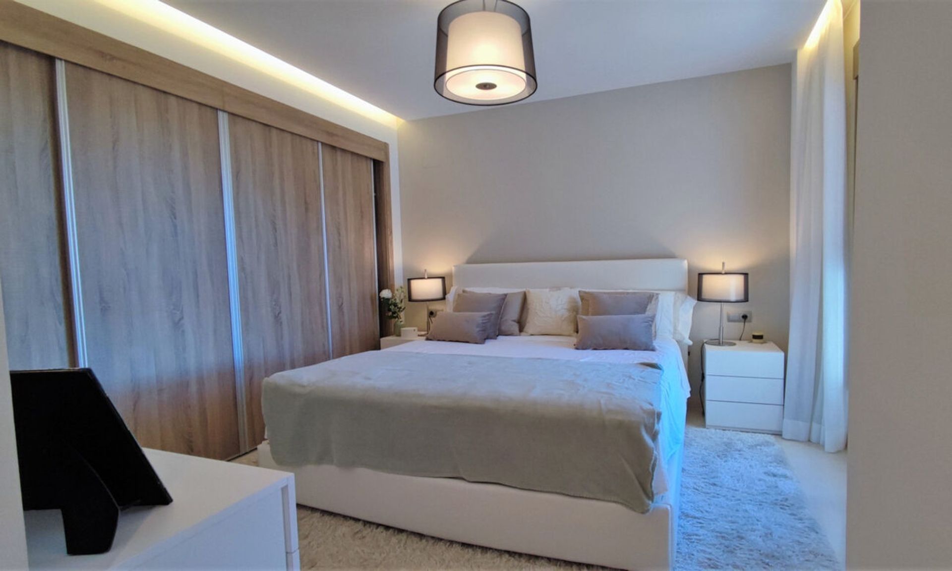 Condominium dans Fuengirola, Andalousie 11351049