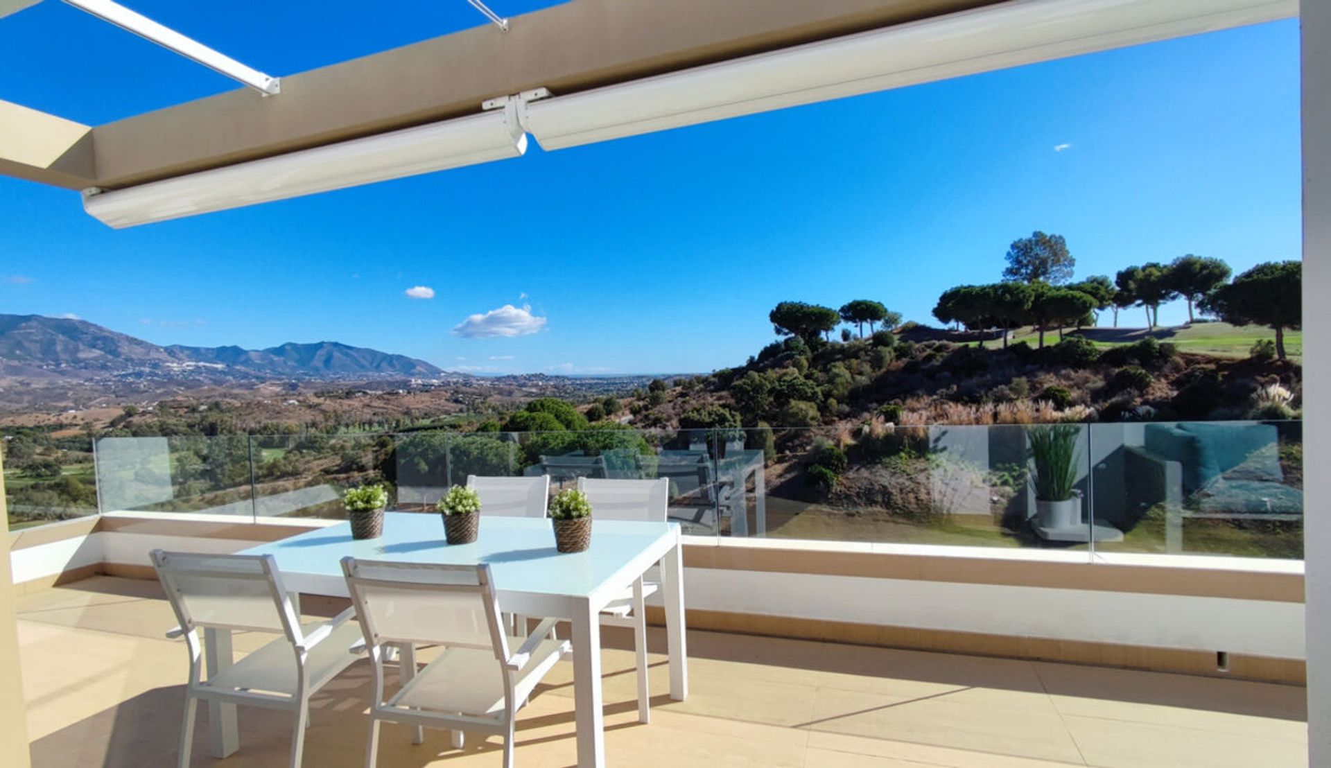 Condominium dans Fuengirola, Andalousie 11351049